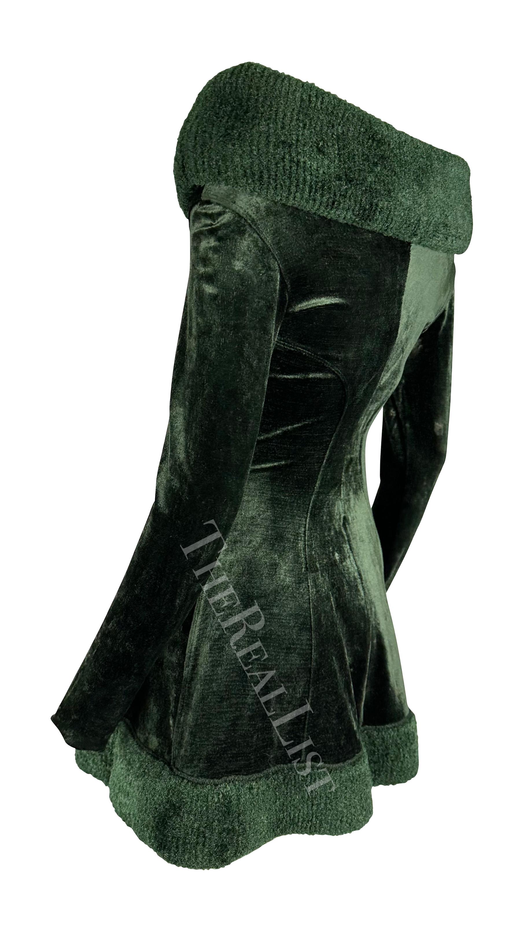 F/W 1991 Alaia Dark Green Velvet Off-The-Shoulder Plush Mini Dress For Sale 1