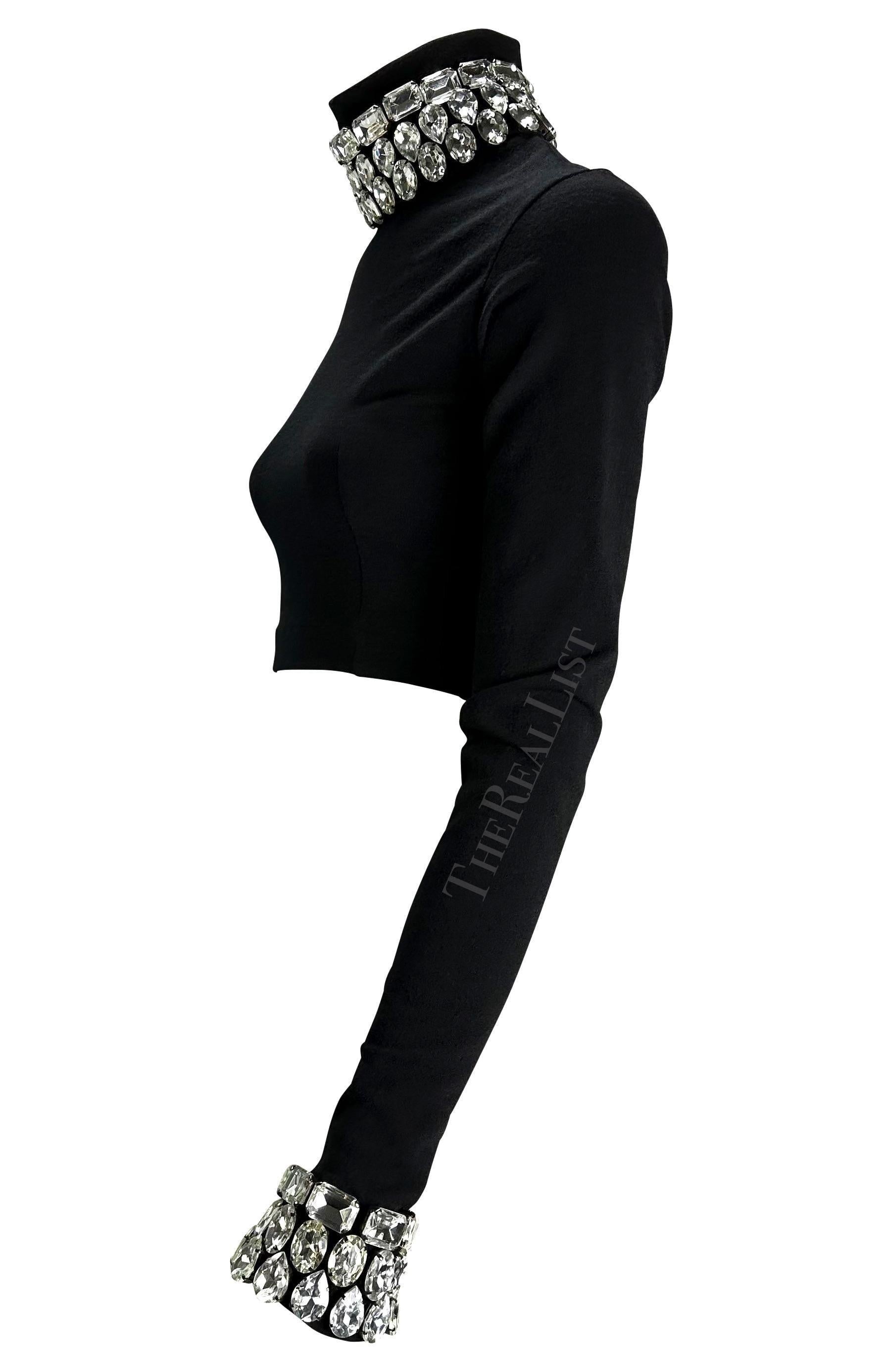 H/W 1991 Dolce & Gabbana Schwarzer Cropped Rollkragenpullover mit Kristall-Strass-Akzenten im Angebot 2