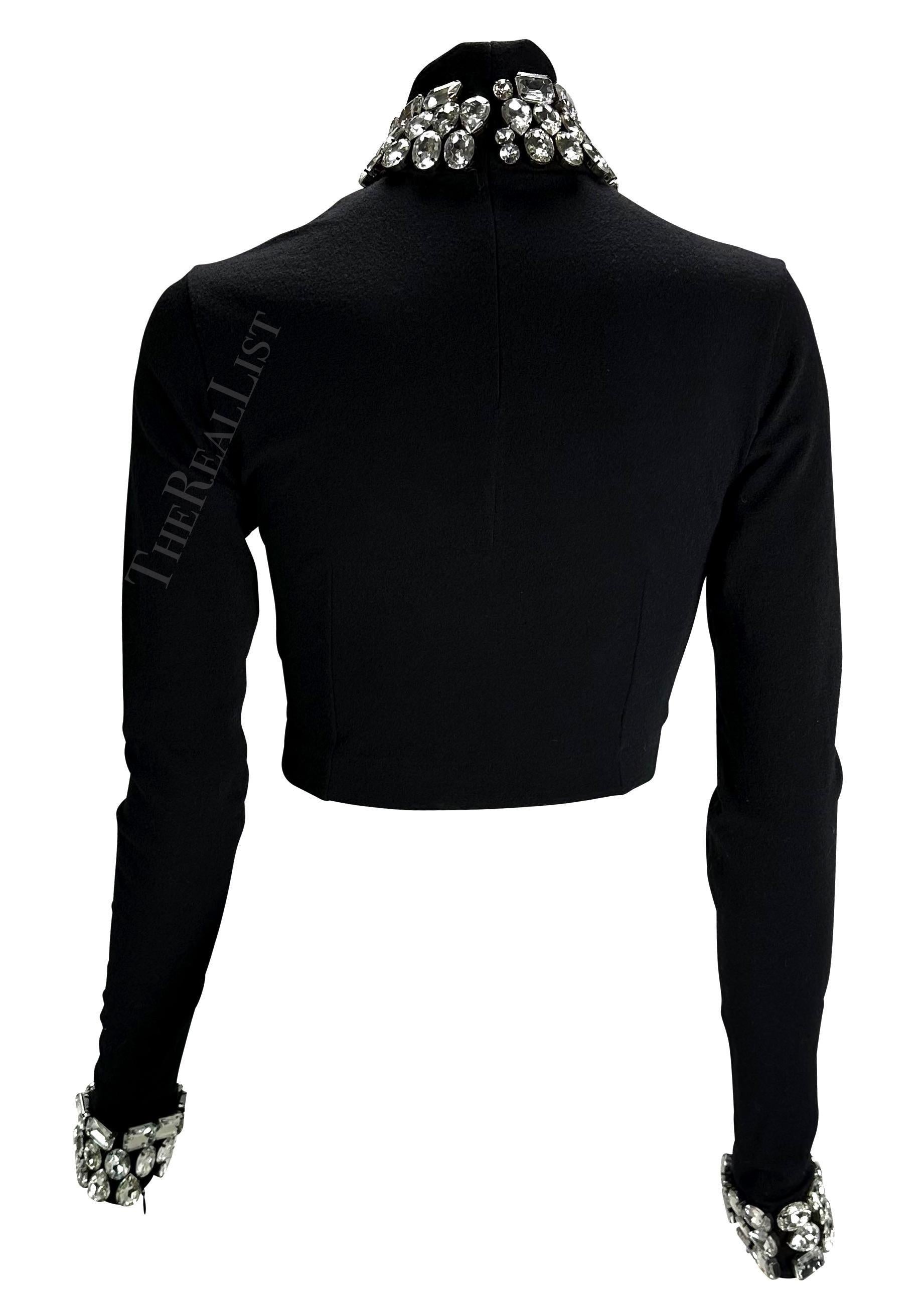 H/W 1991 Dolce & Gabbana Schwarzer Cropped Rollkragenpullover mit Kristall-Strass-Akzenten im Angebot 3