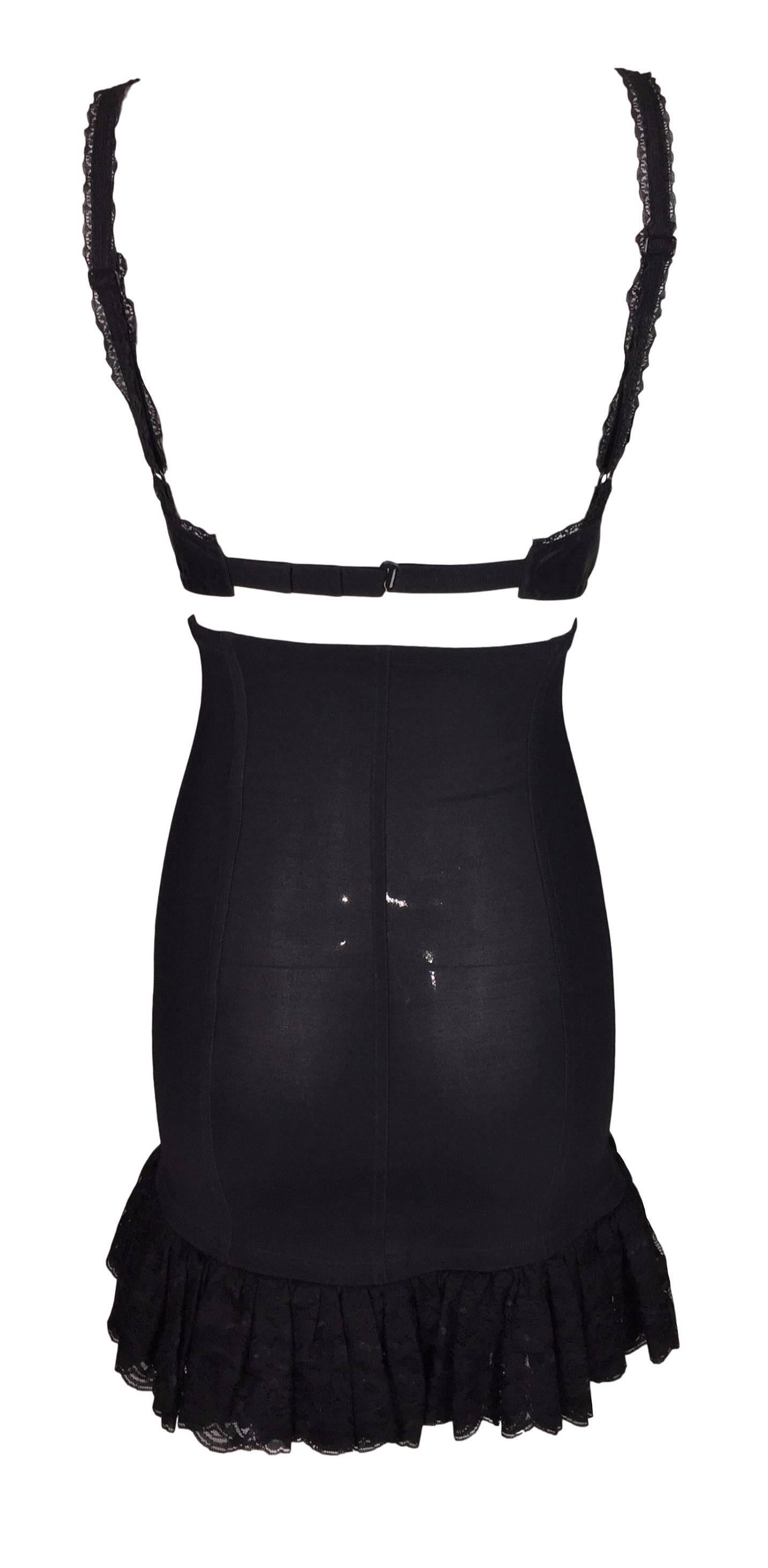 F/W 1991 Dolce & Gabbana Pin-Up Black High Waist Corset Skirt & Lace Bra Top In Good Condition In Yukon, OK