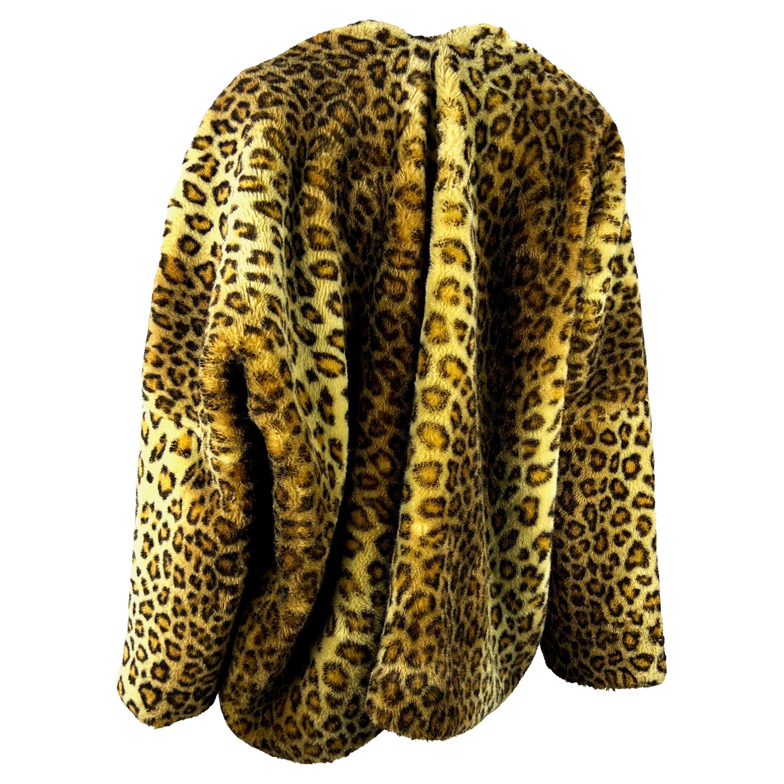 F/W 1991 Dolce & Gabbana Runway Leopard Print Faux Fur Red Shawl Oversized Coat For Sale 1