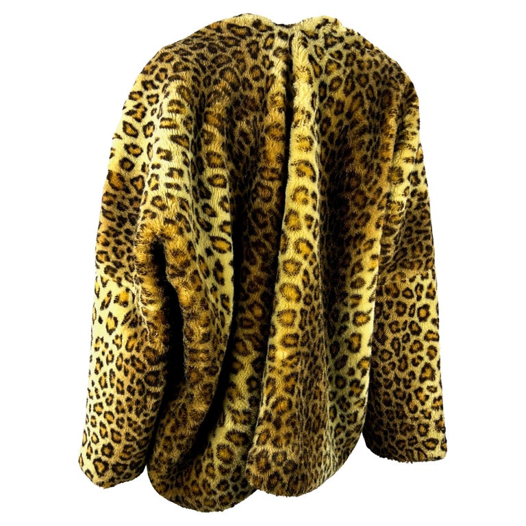 F/W 1991 Dolce and Gabbana Runway Cheetah Print Faux Fur Red Shawl ...