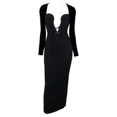 F/W 1991 Gianni Versace Robe de défilé en velours noir à décolleté plongeant