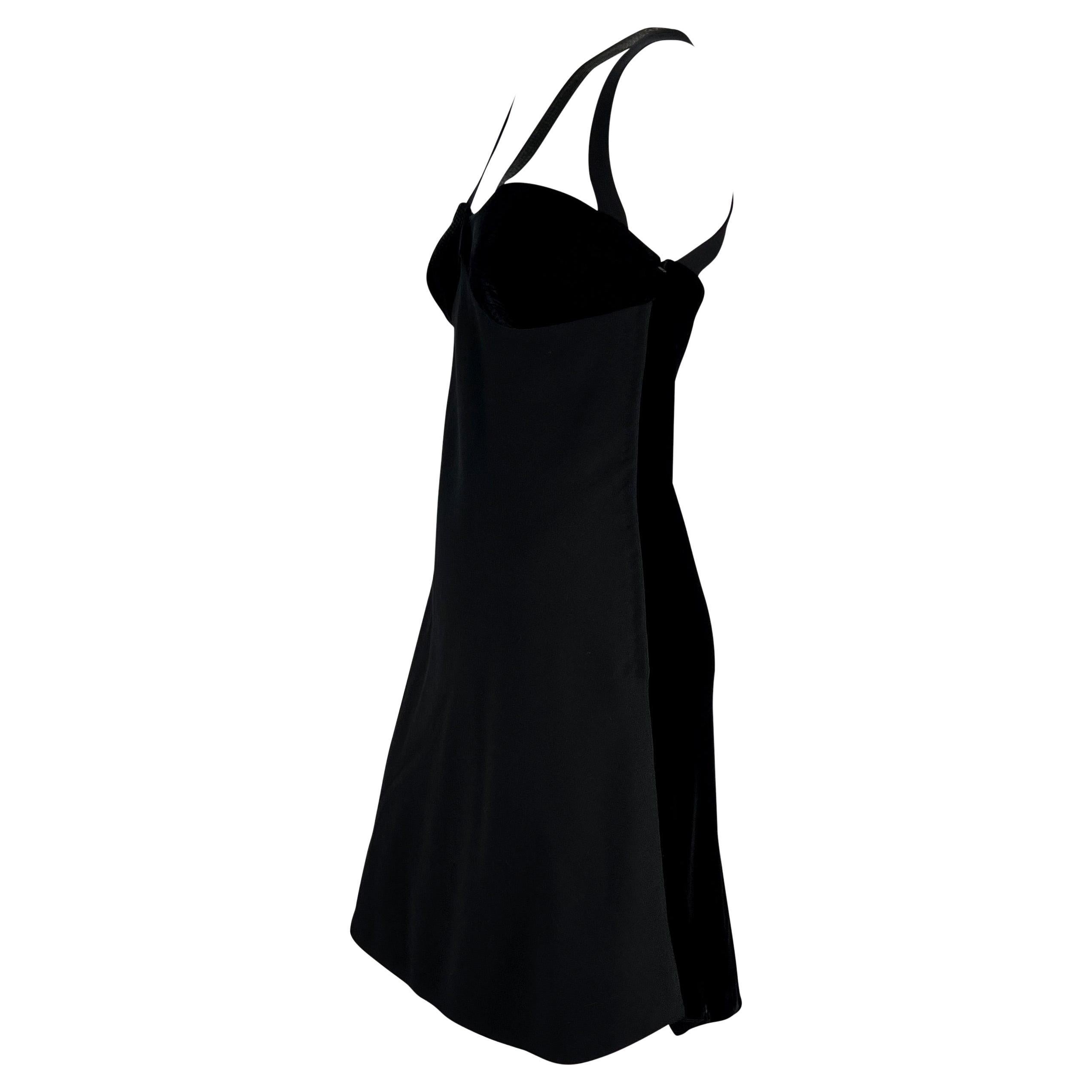 F/W 1991 Gianni Versace Couture Runway Black Velvet Strappy Bodycon Mini Dress For Sale 3