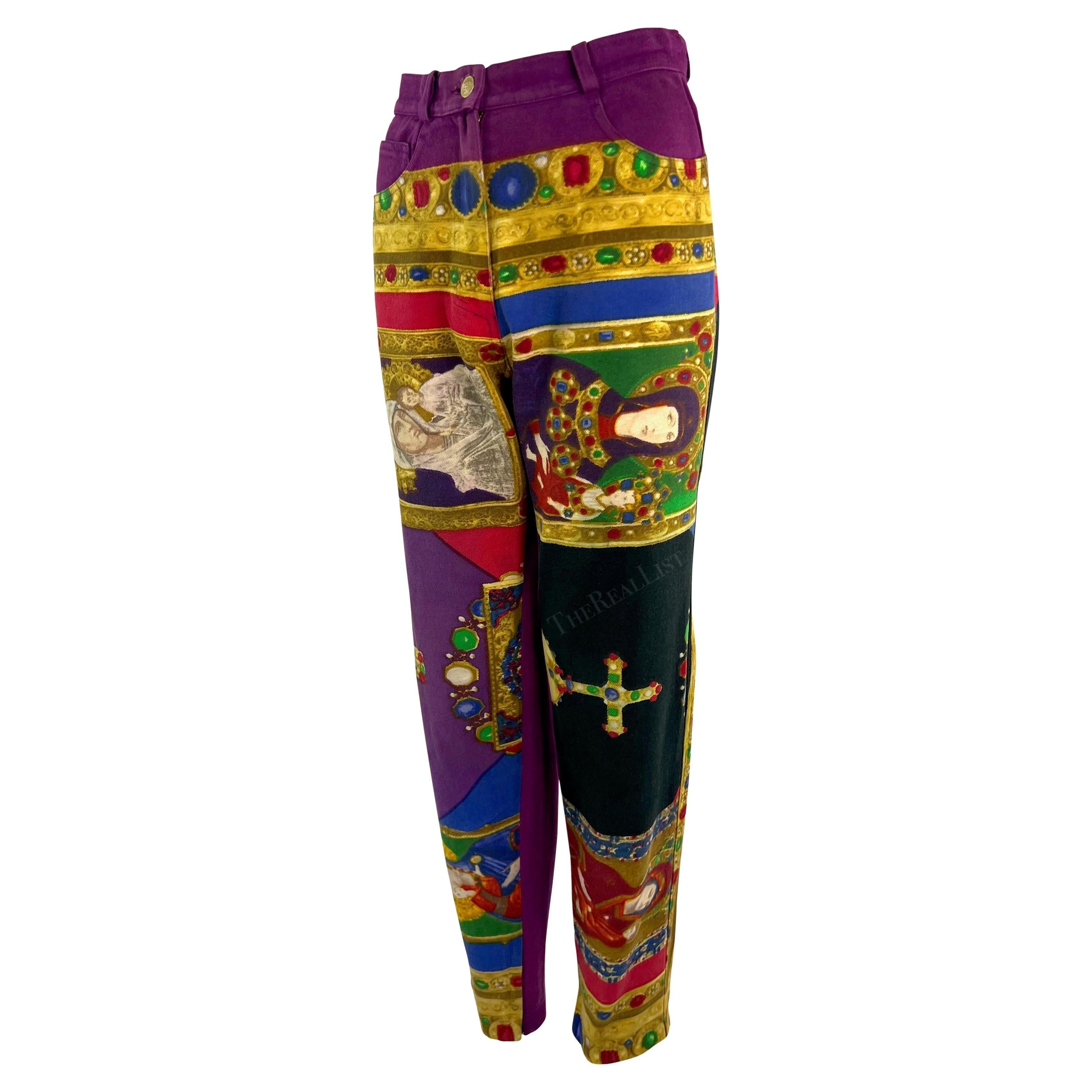 Pantalon en jean imprimé baroque multicolore violet Gianni Versace, A/H 1991 Pour femmes en vente