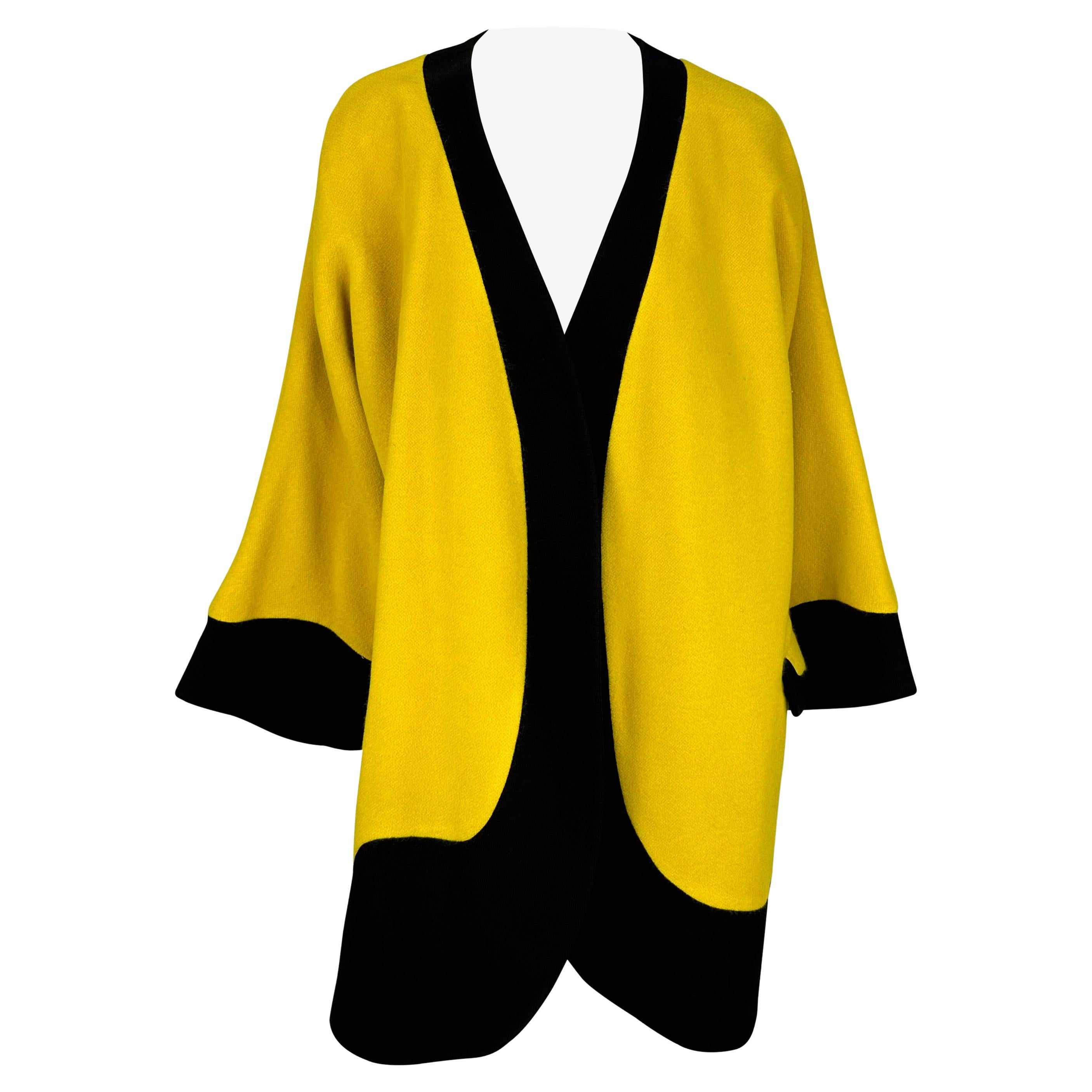 F/W 1991 Gianni Versace Yellow Oversized Runway Wool Color Block Coat In Excellent Condition For Sale In West Hollywood, CA