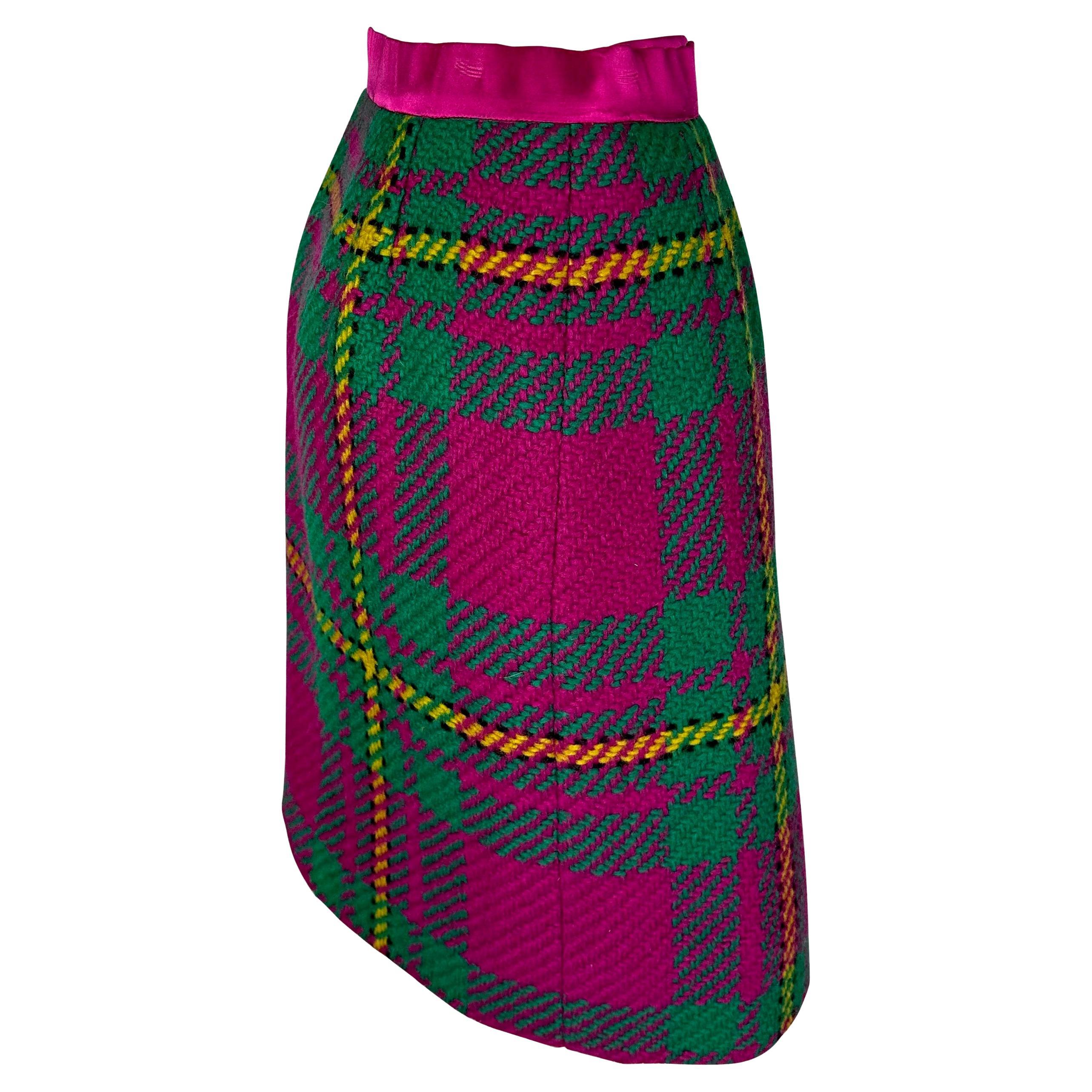 F/W 1991 Oscar de La Renta Runway Pink Green Tartan Fringe Wrap Pencil Skirt For Sale 3