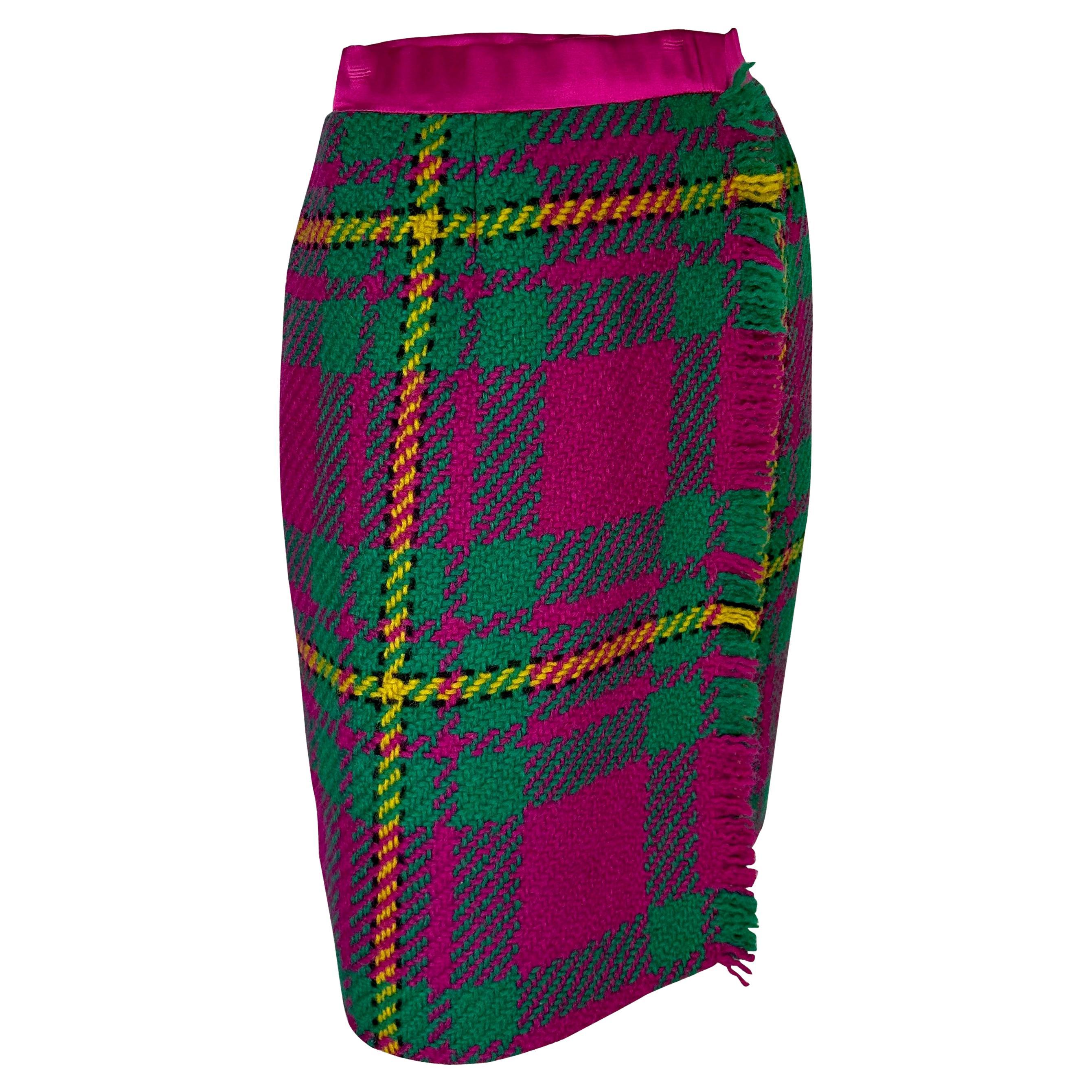 F/W 1991 Oscar de La Renta Runway Pink Green Tartan Fringe Wrap Pencil Skirt For Sale 4