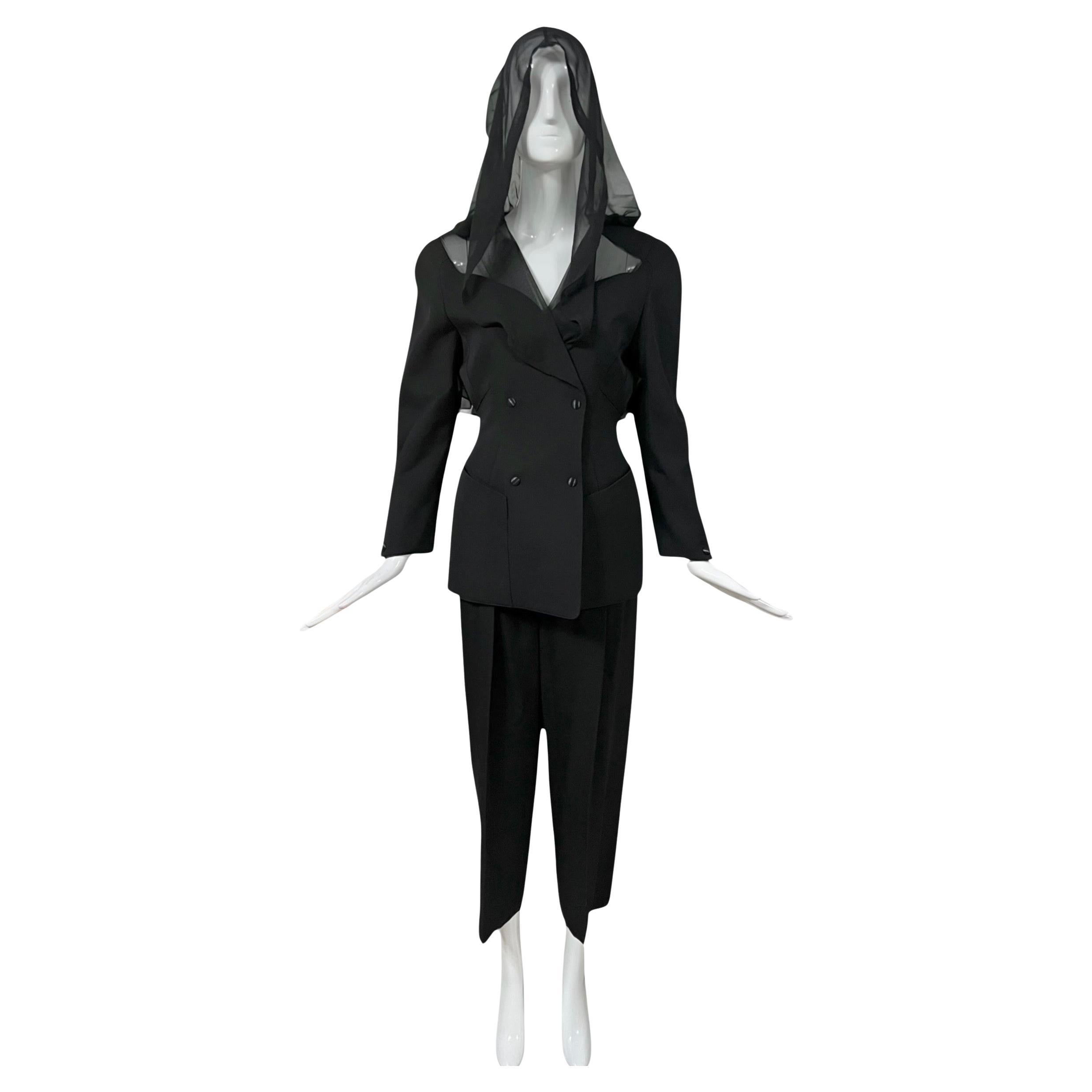 Tuta Thierry Mugler F&F Vintage A/I 1991 con cappuccio nero in vendita