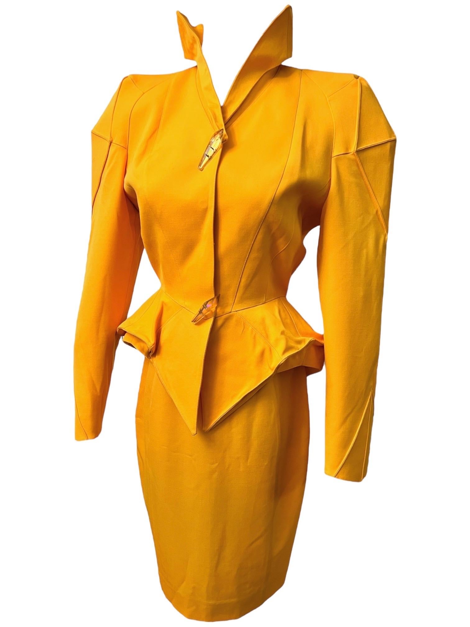 F/W 1991 Thierry Mugler Yellow Sculptural Skirt Suit In Good Condition For Sale In Concord, NC