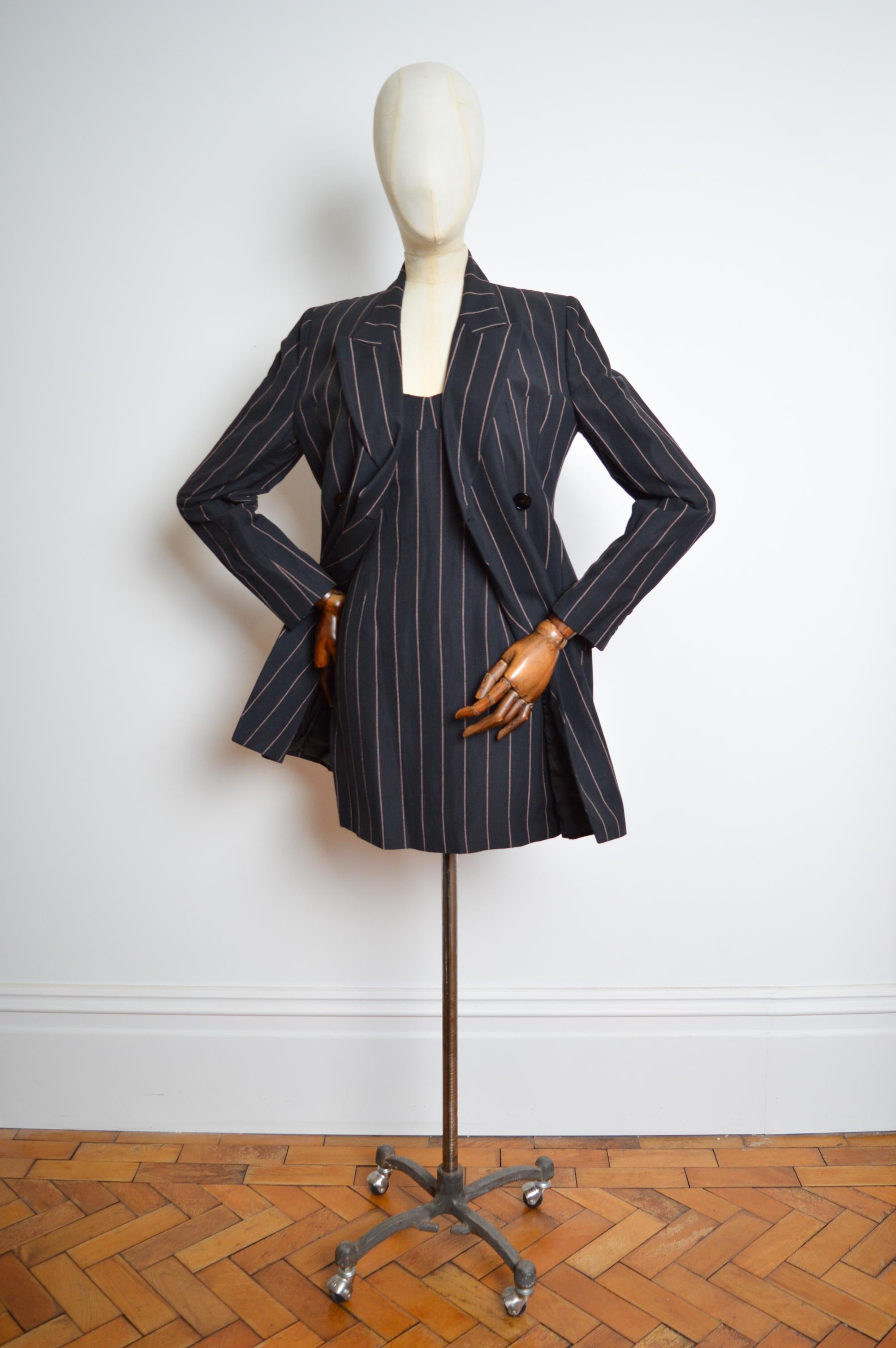 A/I 1992 Dolce & Gabbana Runway Black Pinstripe Tuxedo Jacket & Dress Suit Set in vendita 6