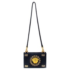 F/W 1992 Gianni Versace Couture Bolso Medusa Satén Negro Oro Pedrería