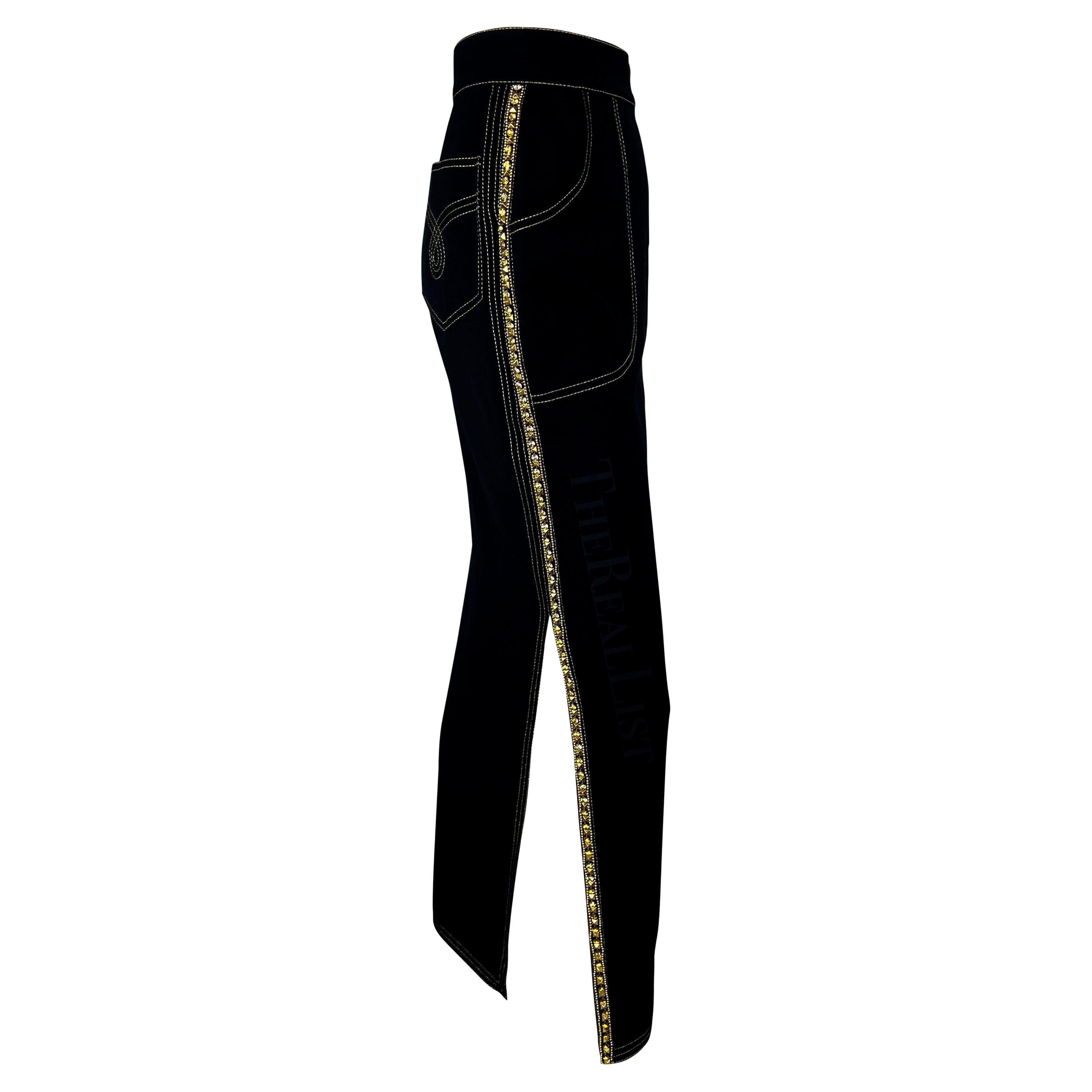 A/H 1992 - Gianni Versace Runway - Jupe longue fendue avec strass et fente dorée  en vente 5