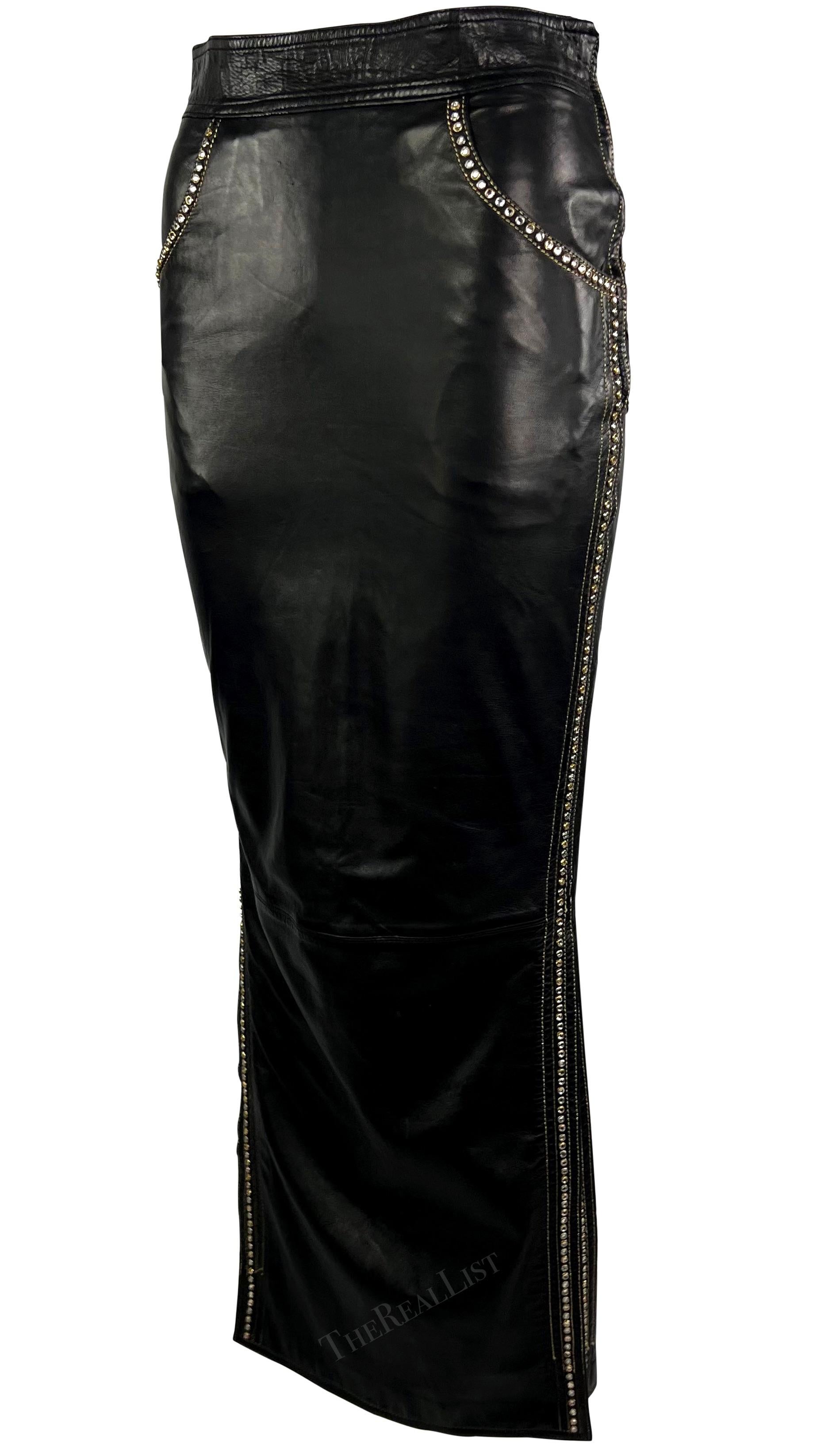 F/W 1992 Gianni Versace Runway 'Miss S&M' Black Leather Rhinestone Maxi Skirt (Jupe longue en cuir noir avec strass)  en vente 7
