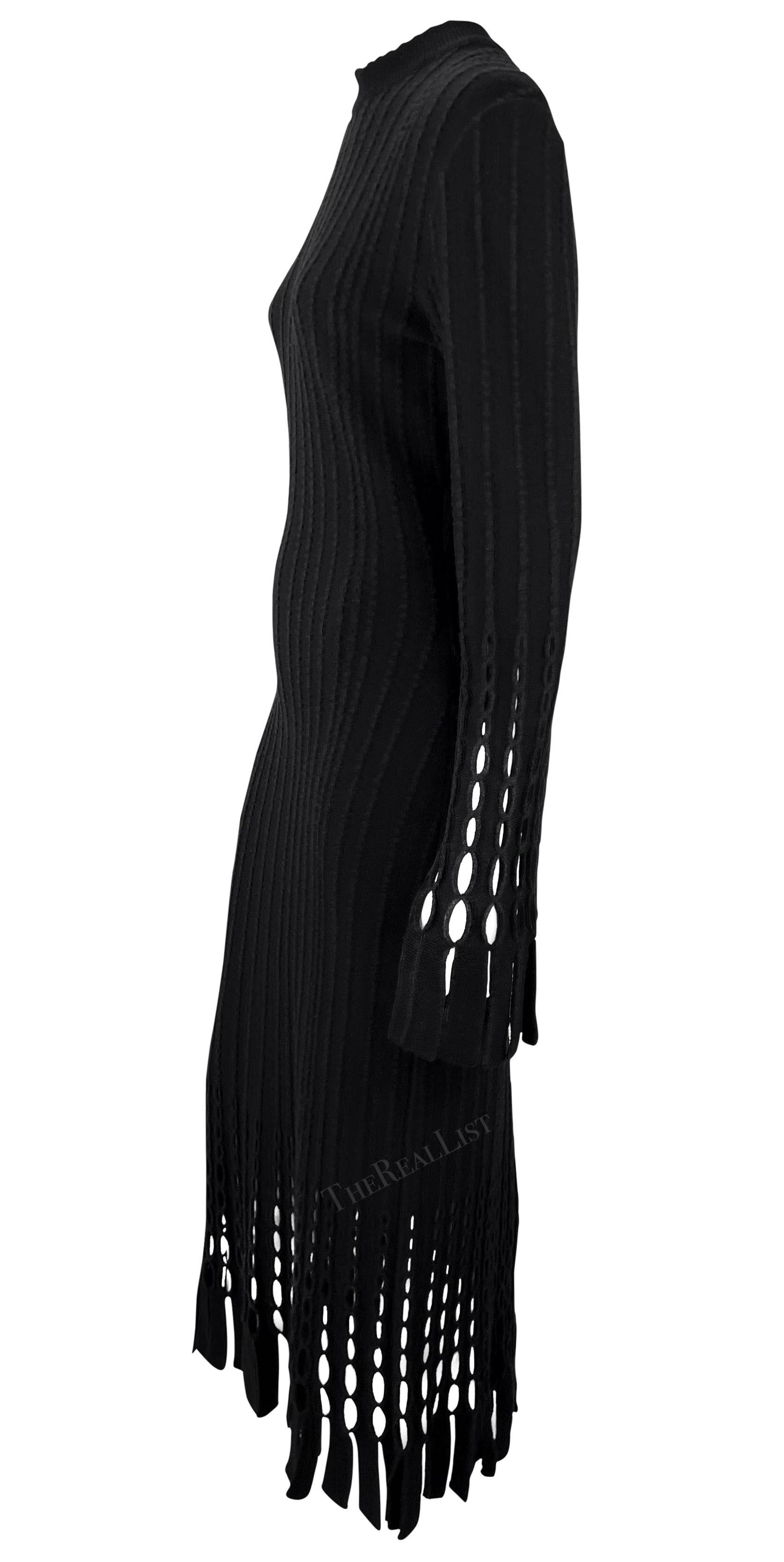 F/W 1993 Azzedine Alaïa Black Eyelet Fringe Knit Bodycon Full-Length Dress For Sale 3