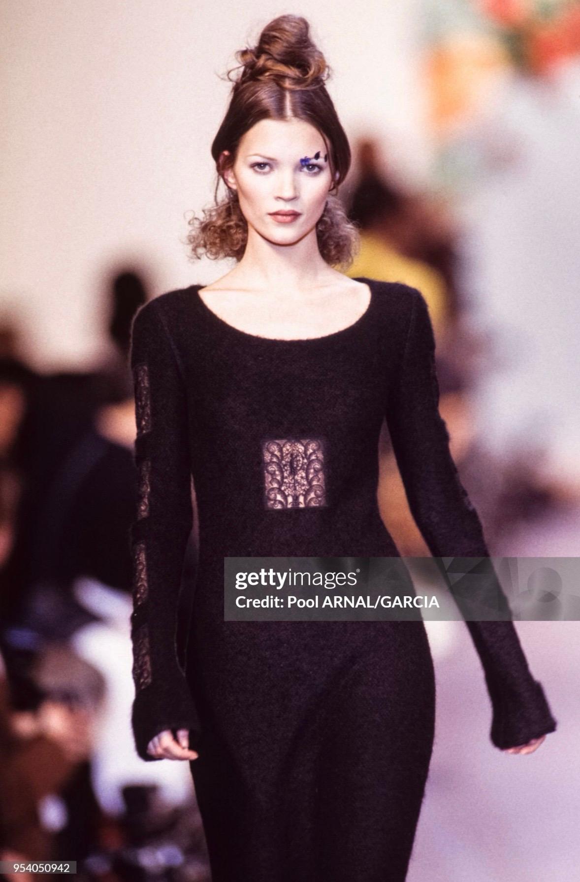 Women's F/W 1993 Chloé by Karl Lagerfeld Kate Moss Runway Black Knit Mohair Lace Dress For Sale