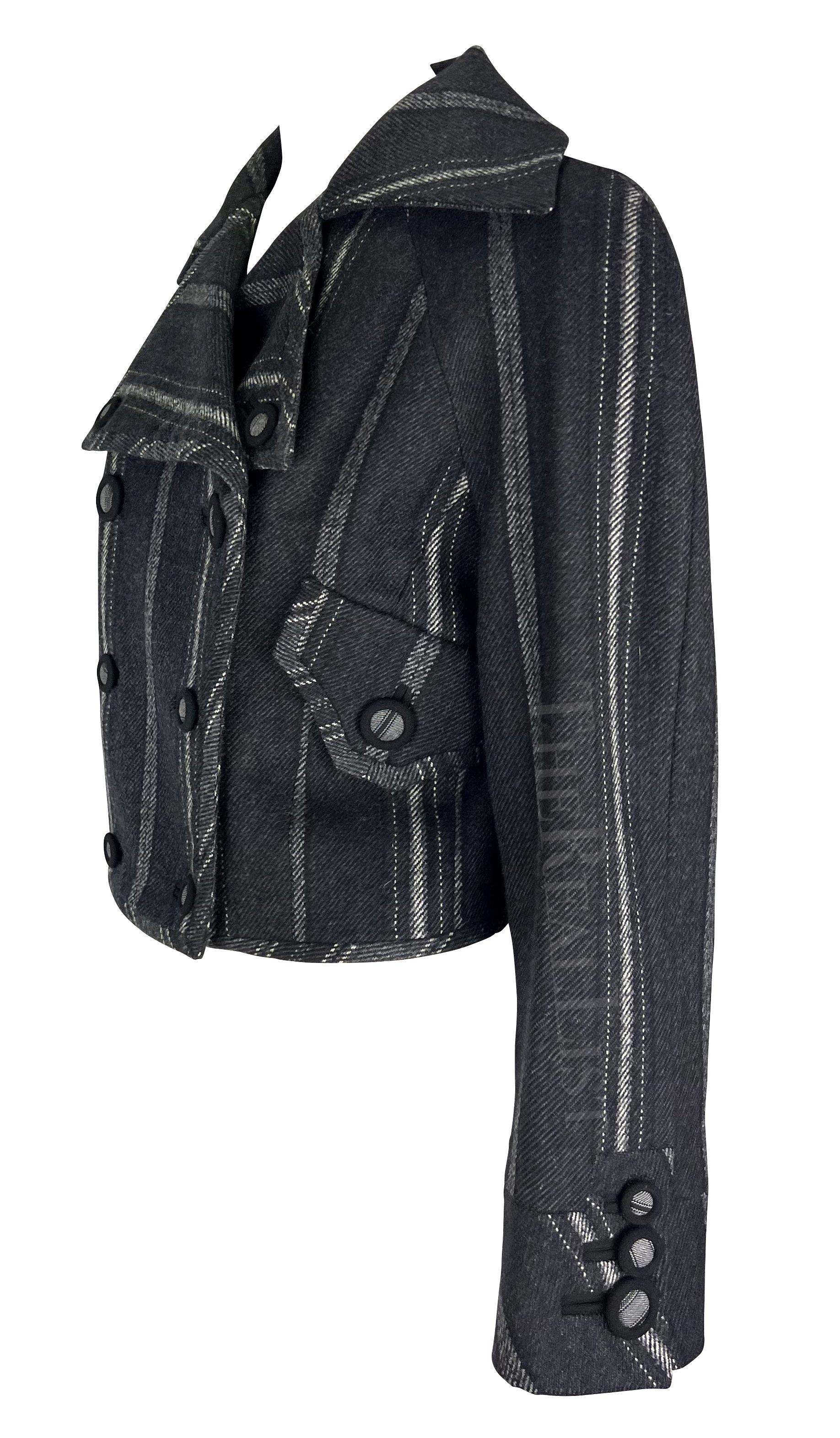 F/W 1993 Gianni Versace Black Grey Striped Cropped Runway Jacket For Sale 1