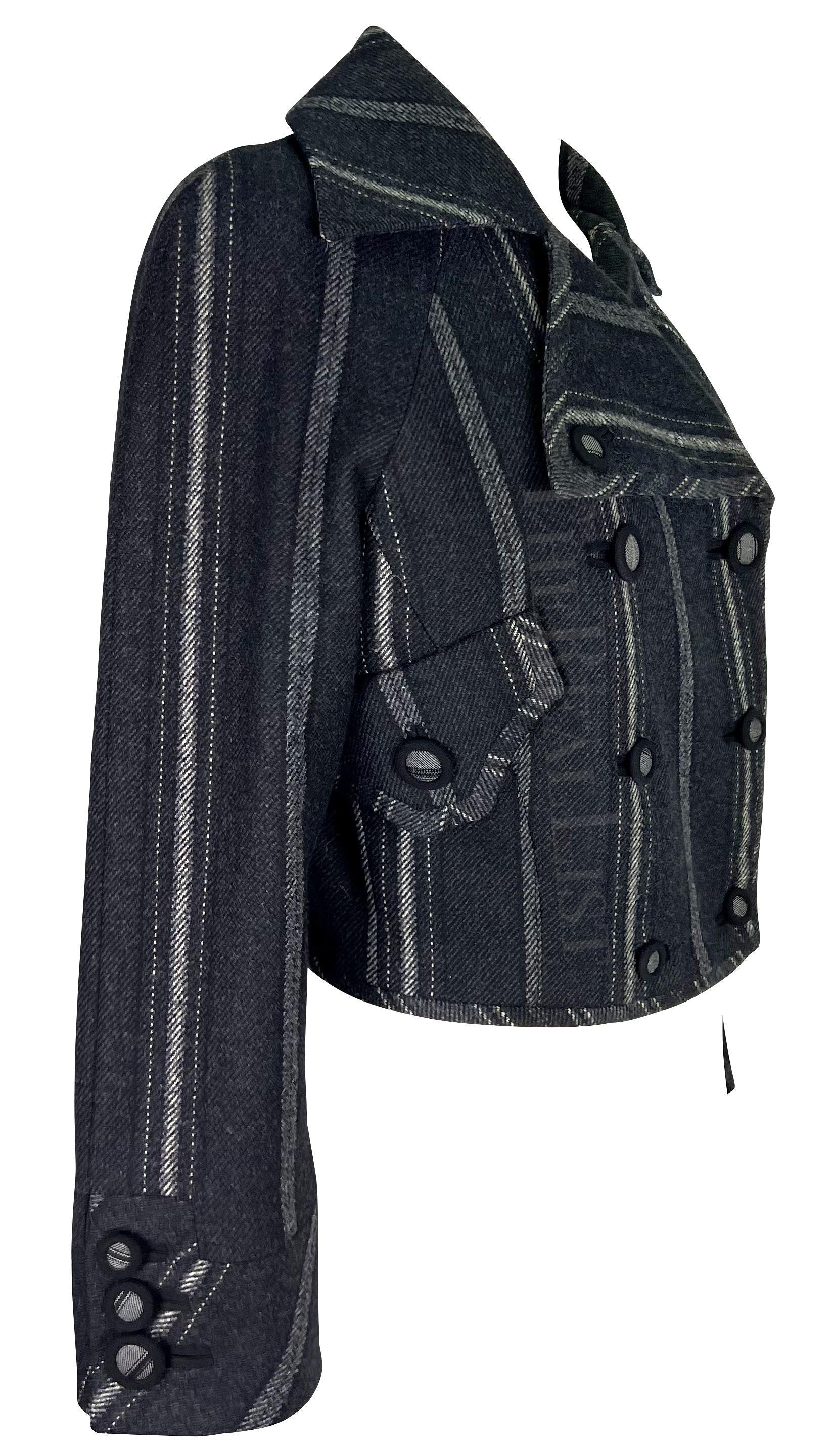 F/W 1993 Gianni Versace Veste de défilé à rayures grises et noires en vente 3