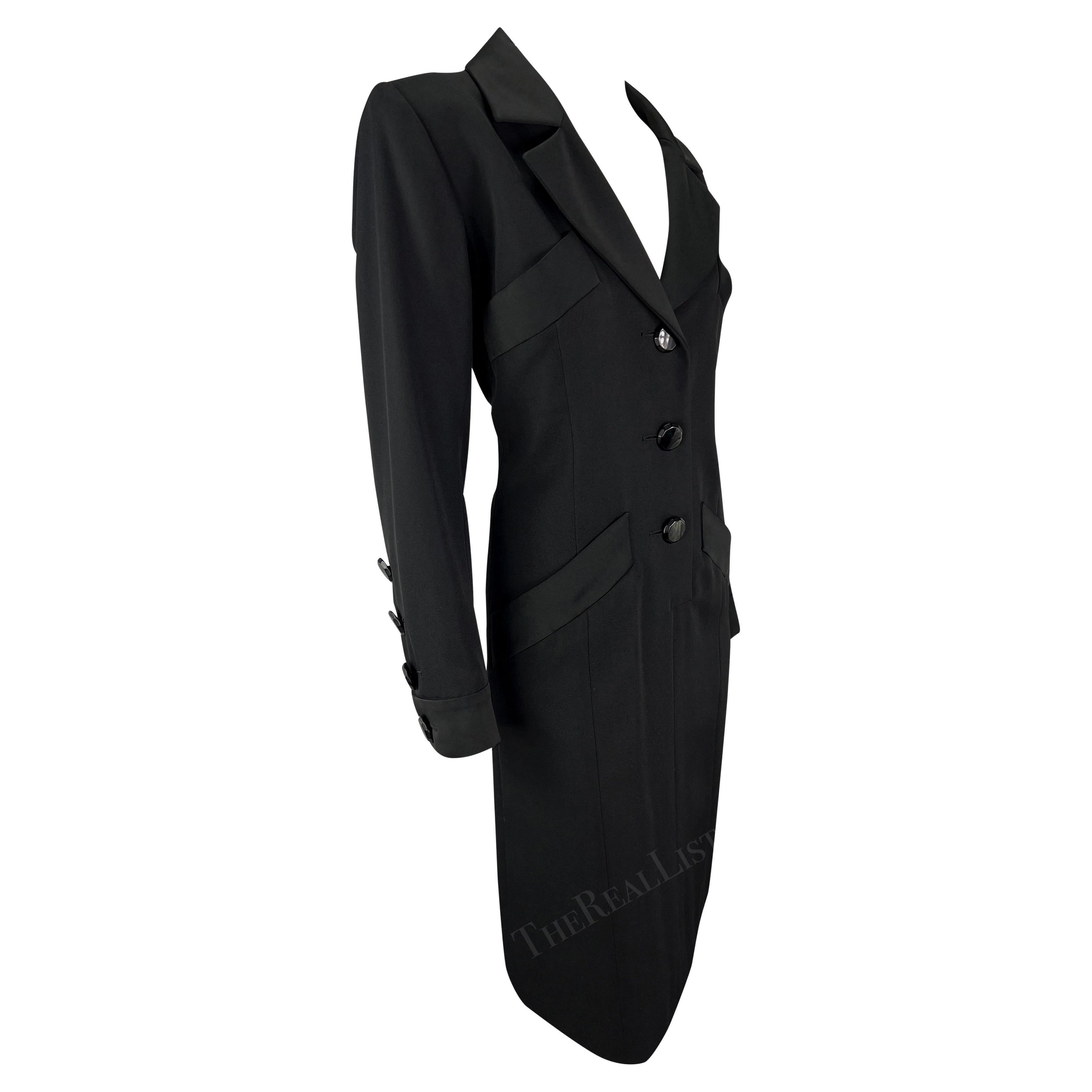 H/W 1993 Yves Saint Laurent Laufsteg Schwarzes Smoking-Hemdkleid im Angebot 3