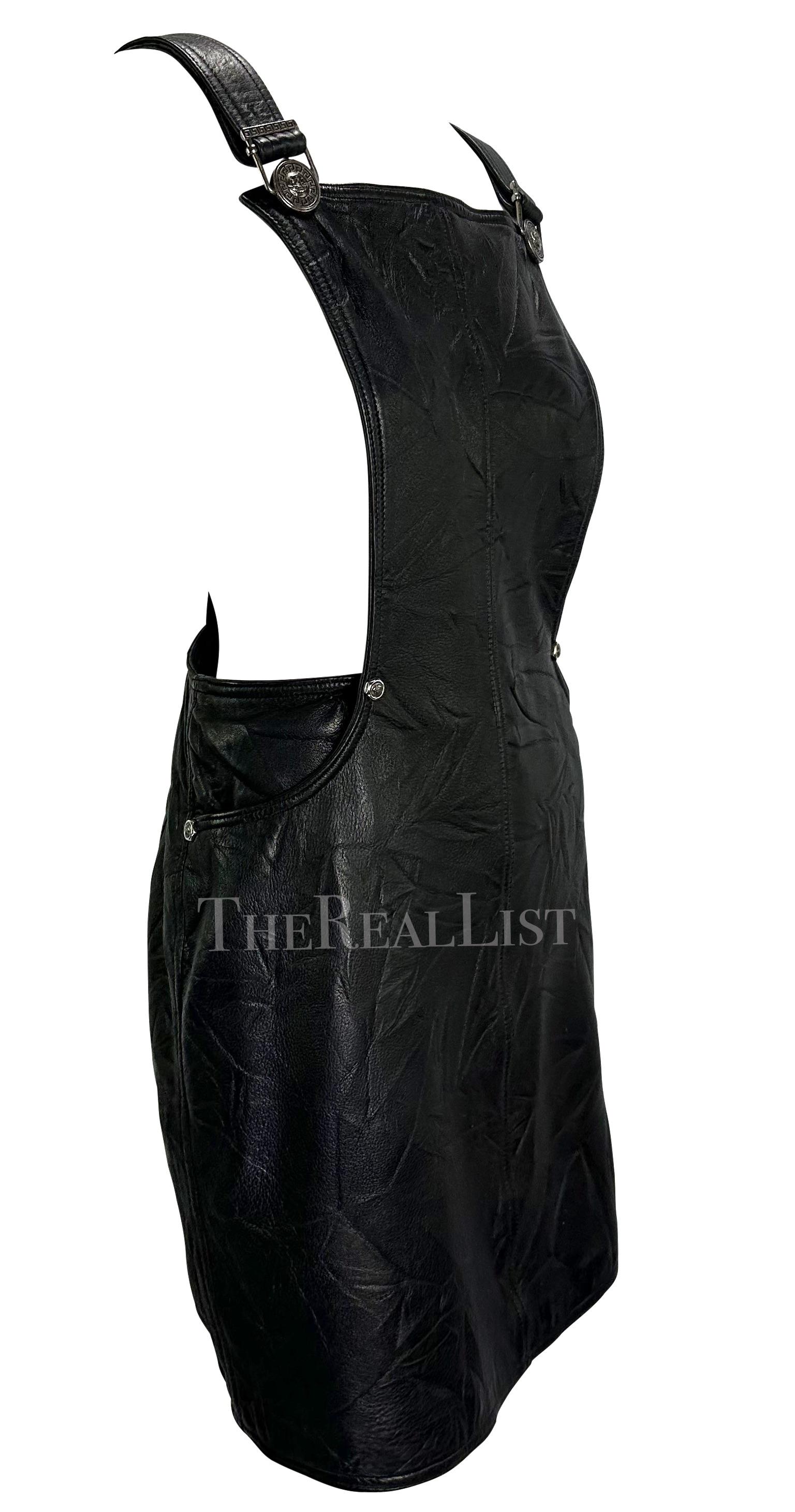 F/W 1994 Gianni Versace Black Wrinkled Leather Medusa Overall Mini Dress In Excellent Condition For Sale In West Hollywood, CA