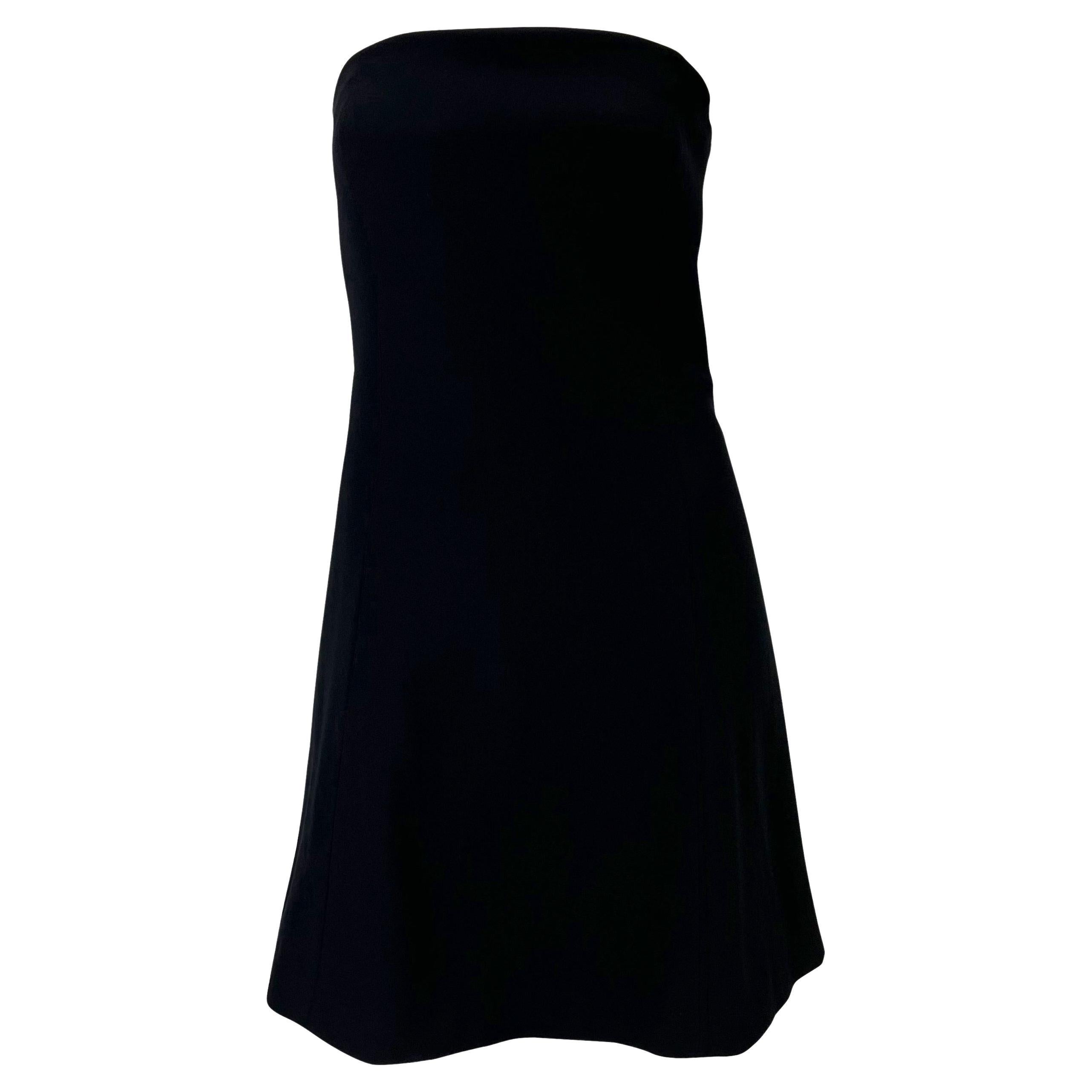 Mini-robe corsetée en laine noire Gianni Versace Couture, A/H 1994 en vente 1