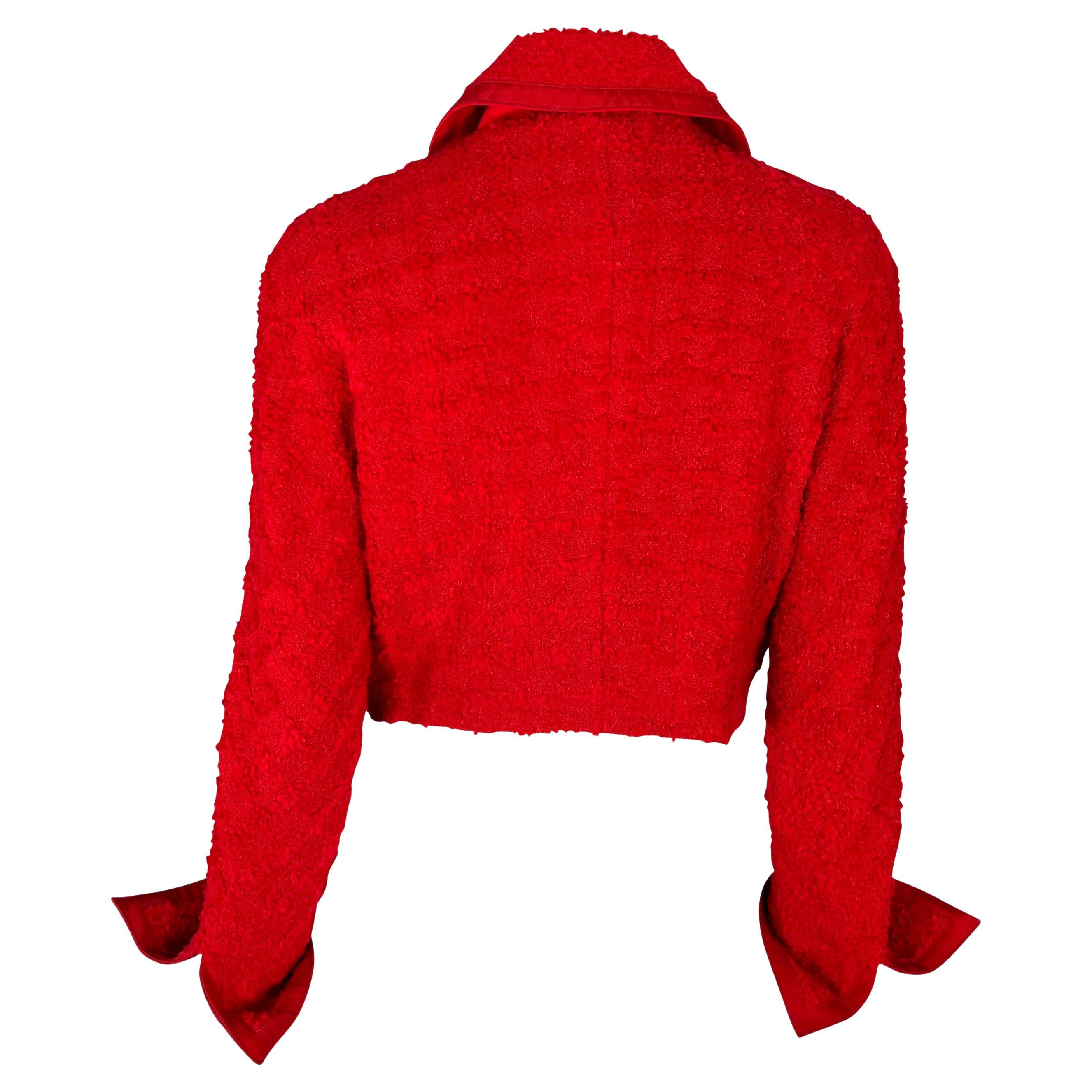 Women's F/W 1994 Gianni Versace Couture Red Bouclé Tweed Cropped Medusa Jacket For Sale