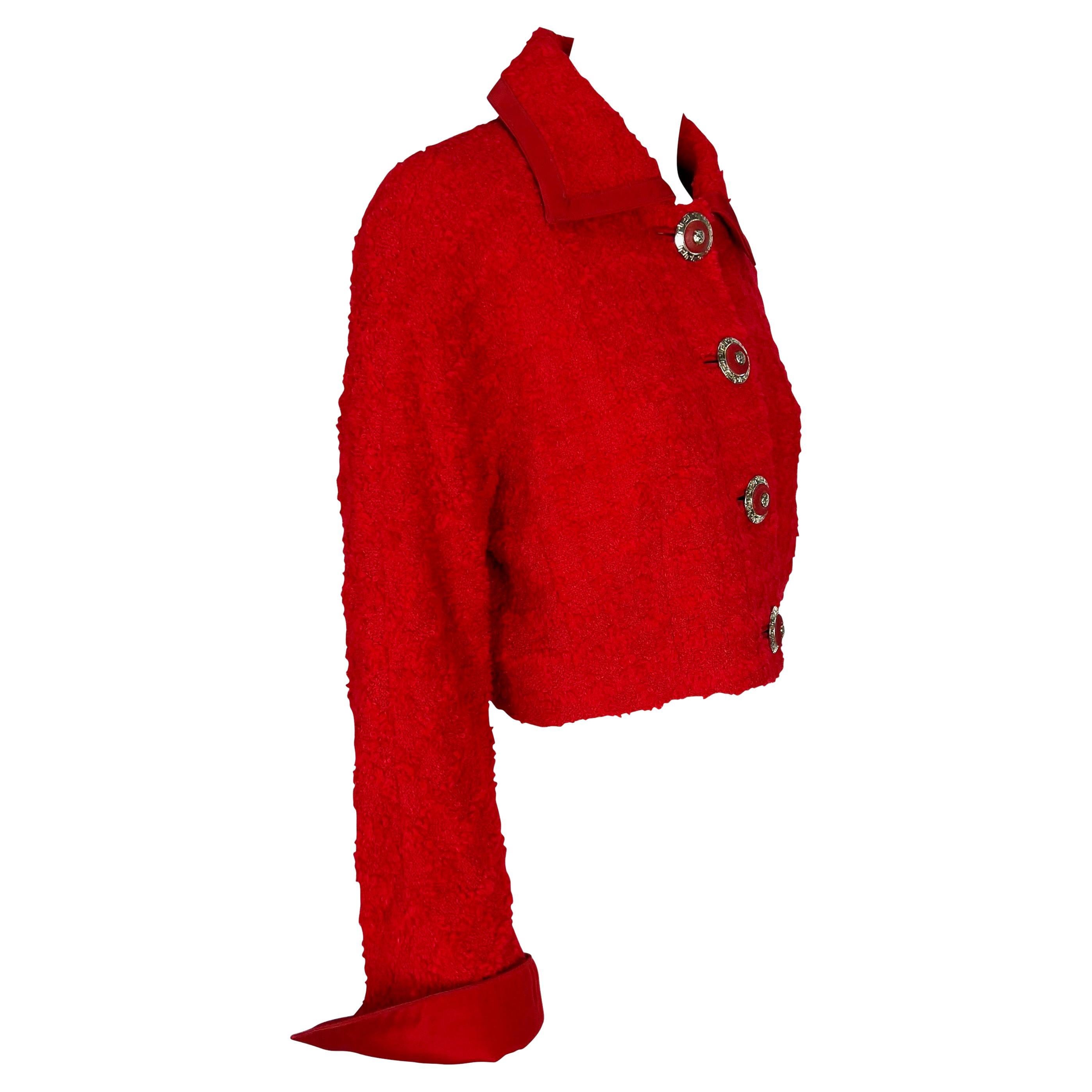 F/W 1994 Gianni Versace Couture Red Bouclé Tweed Cropped Medusa Jacket For Sale 2