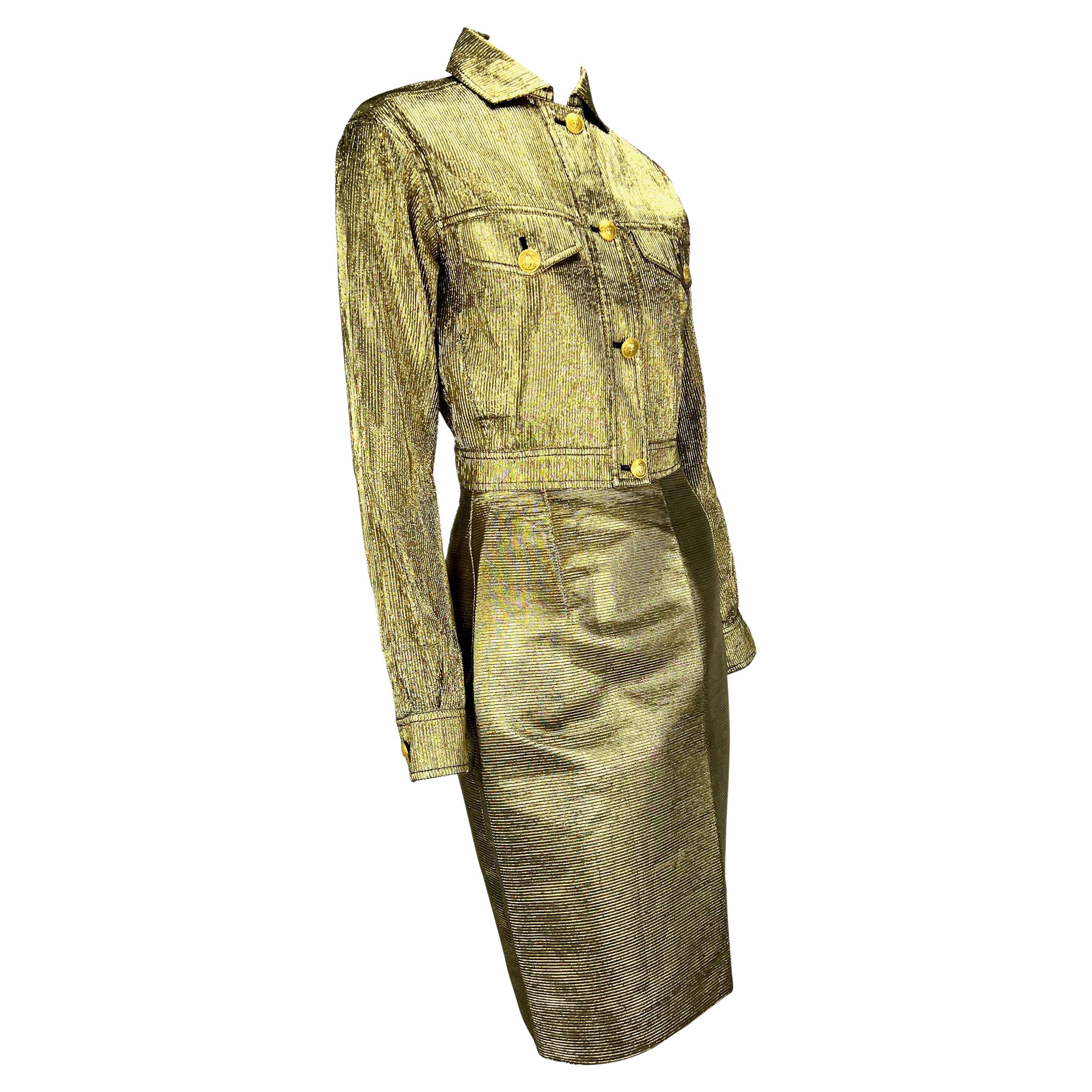 F/W 1994 Gianni Versace Gold Ribbed Lurex Medusa Skirt Cropped Jacket Set For Sale 2