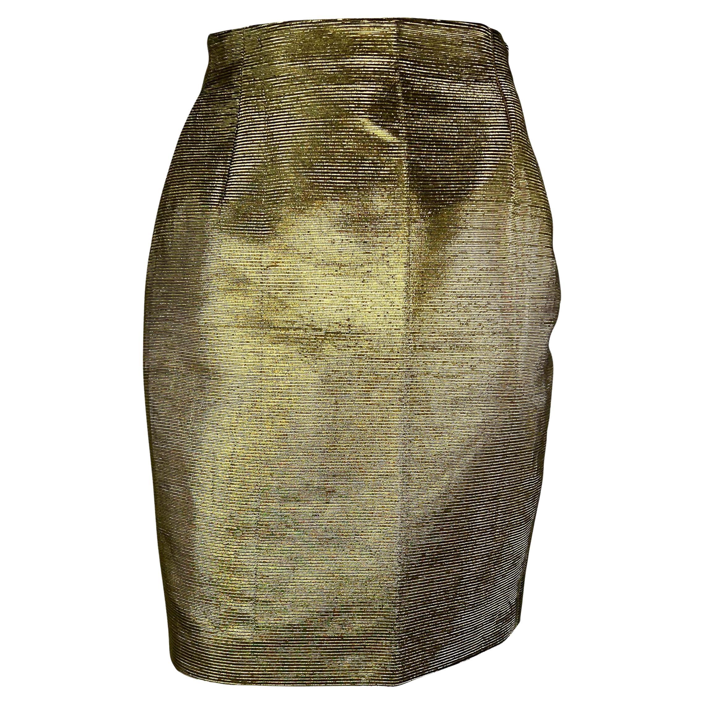 F/W 1994 Gianni Versace Gold Ribbed Lurex Medusa Skirt Cropped Jacket Set For Sale 3