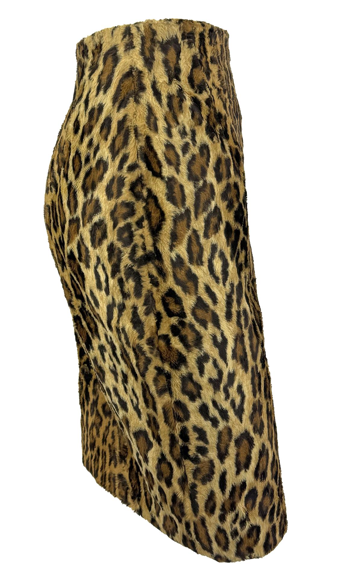 F/W 1994 Gianni Versace Leopard Print Faux Fur Pencil Skirt For Sale 3