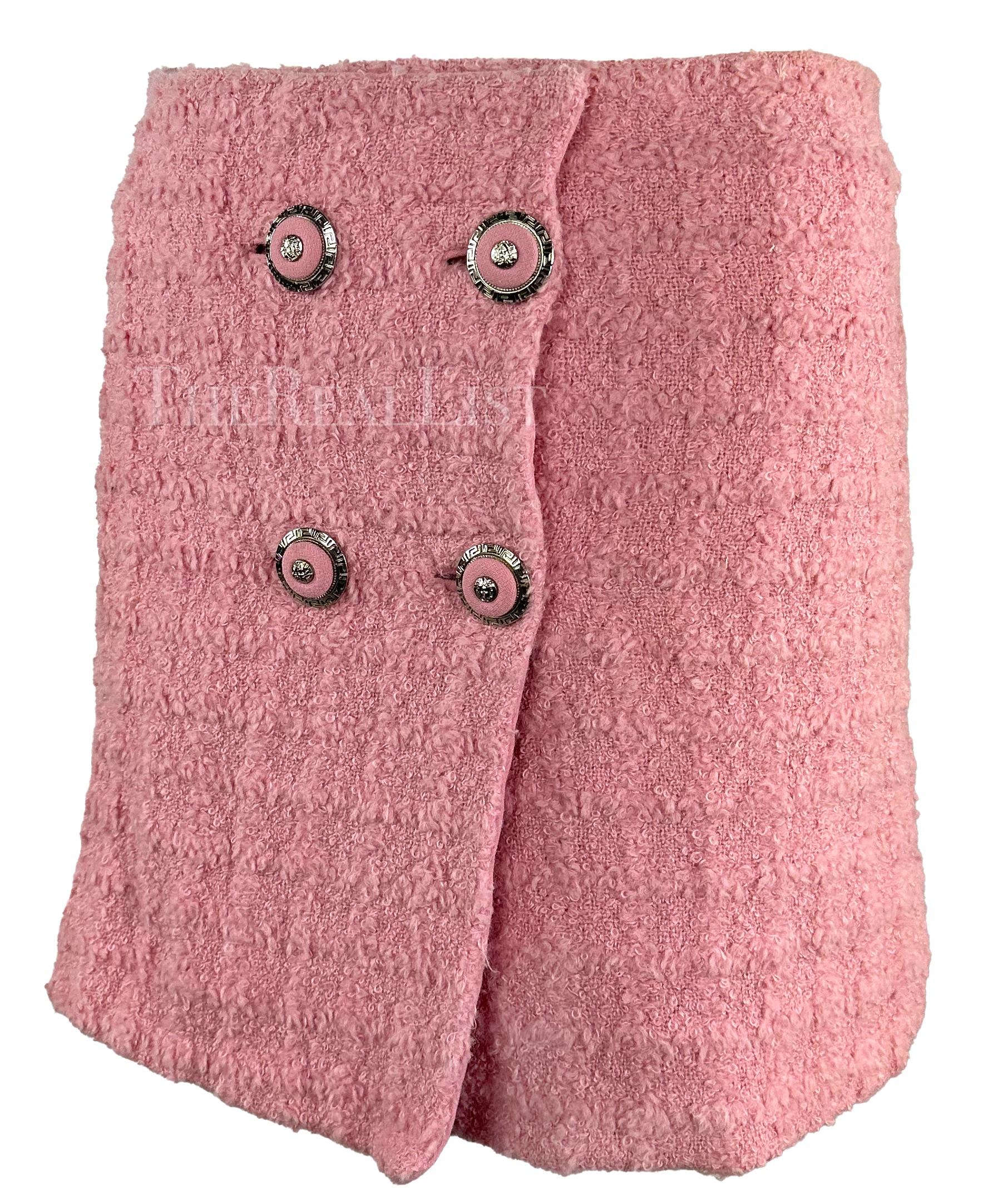F/W 1994 Gianni Versace Pink Tweed Mini Skirt For Sale 1
