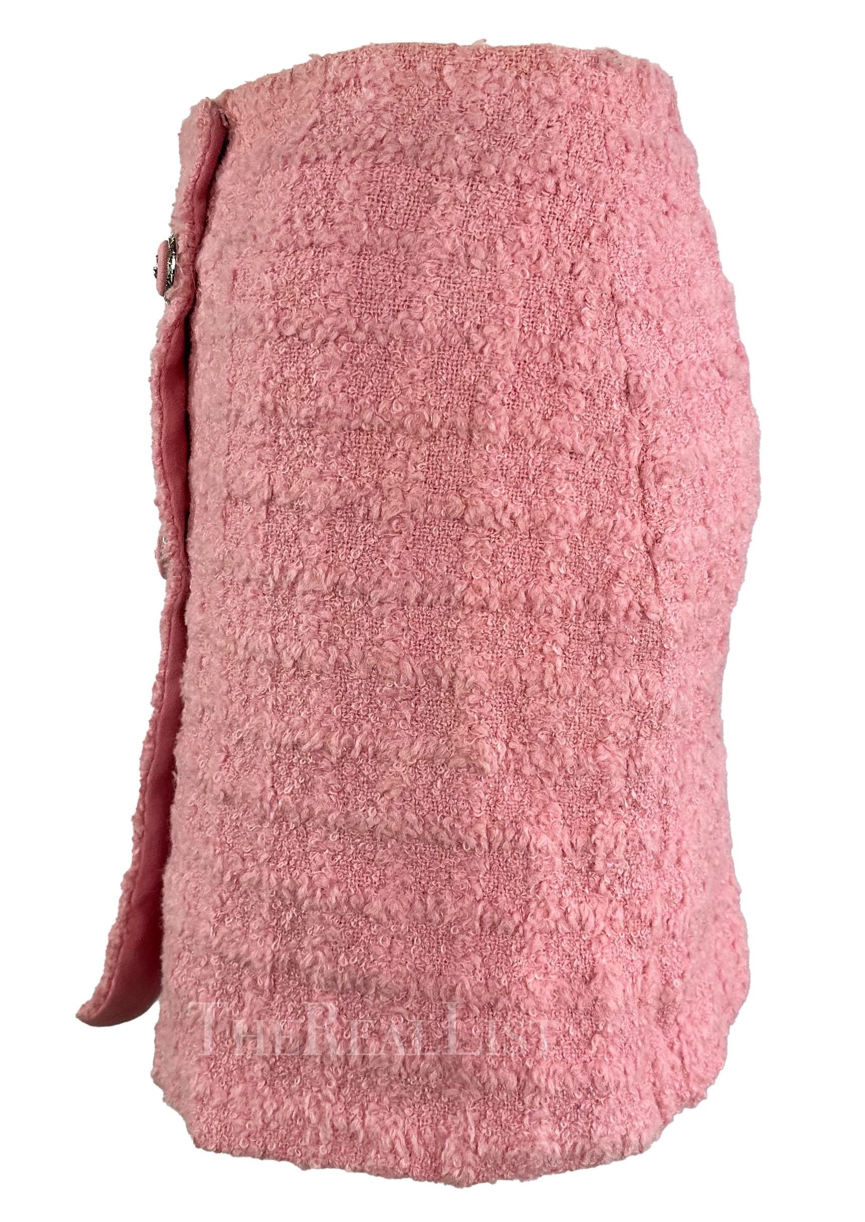 F/W 1994 Gianni Versace Pink Tweed Mini Skirt For Sale 2