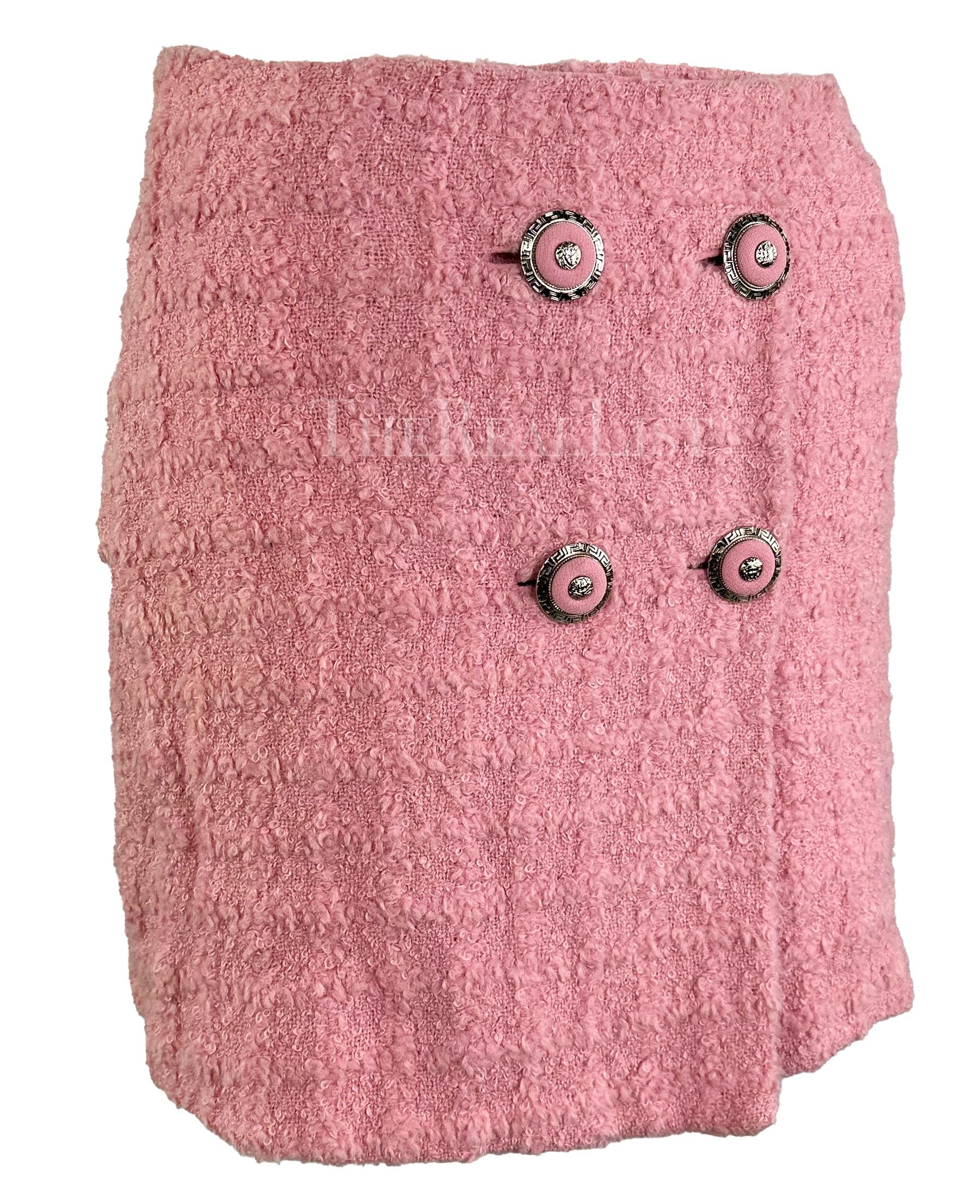 F/W 1994 Gianni Versace Pink Tweed Mini Skirt For Sale 5