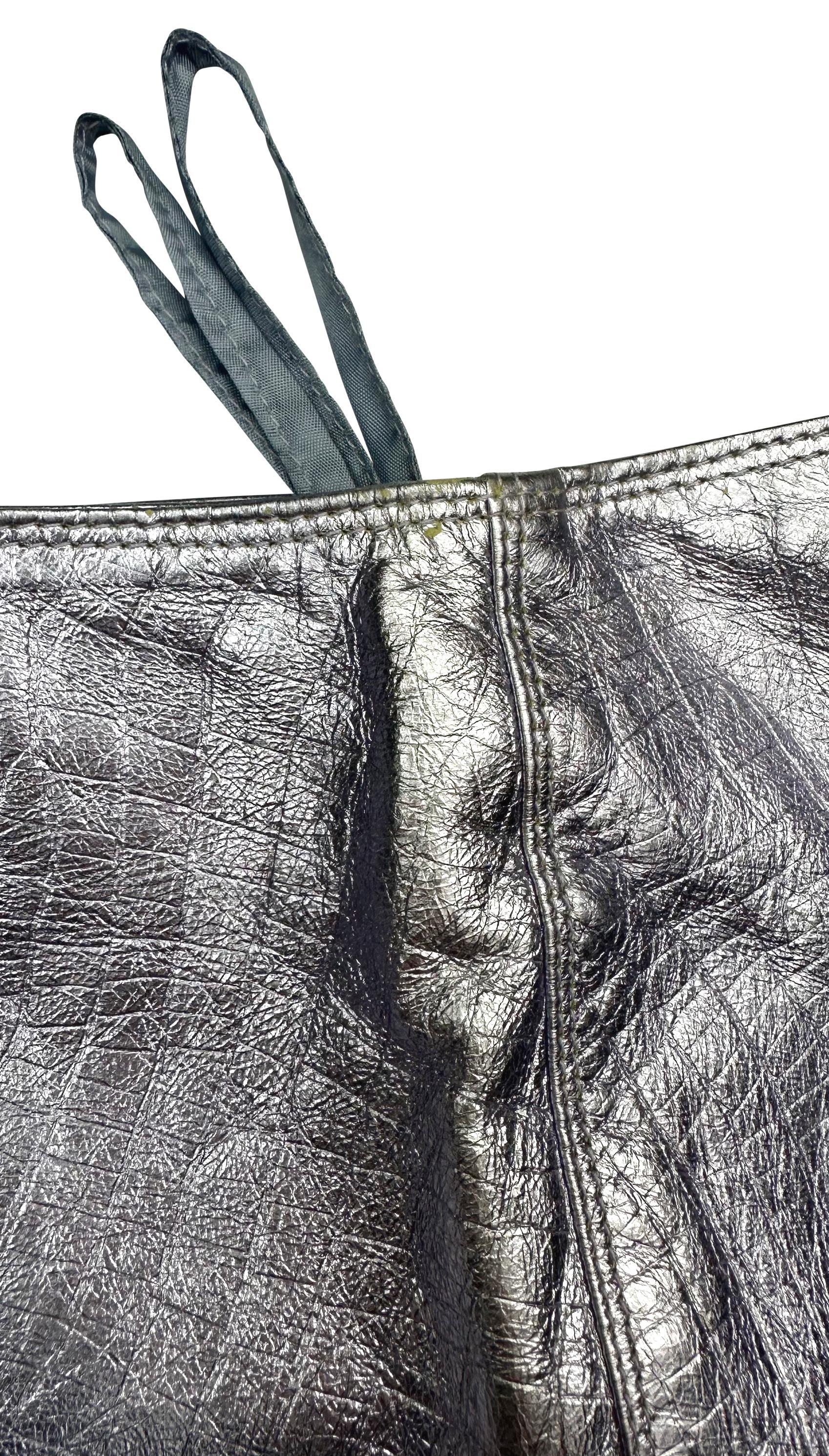 Anuncio de Pasarela Gianni Versace F/W 1994 Minifalda metálica en relieve lavanda en venta 2