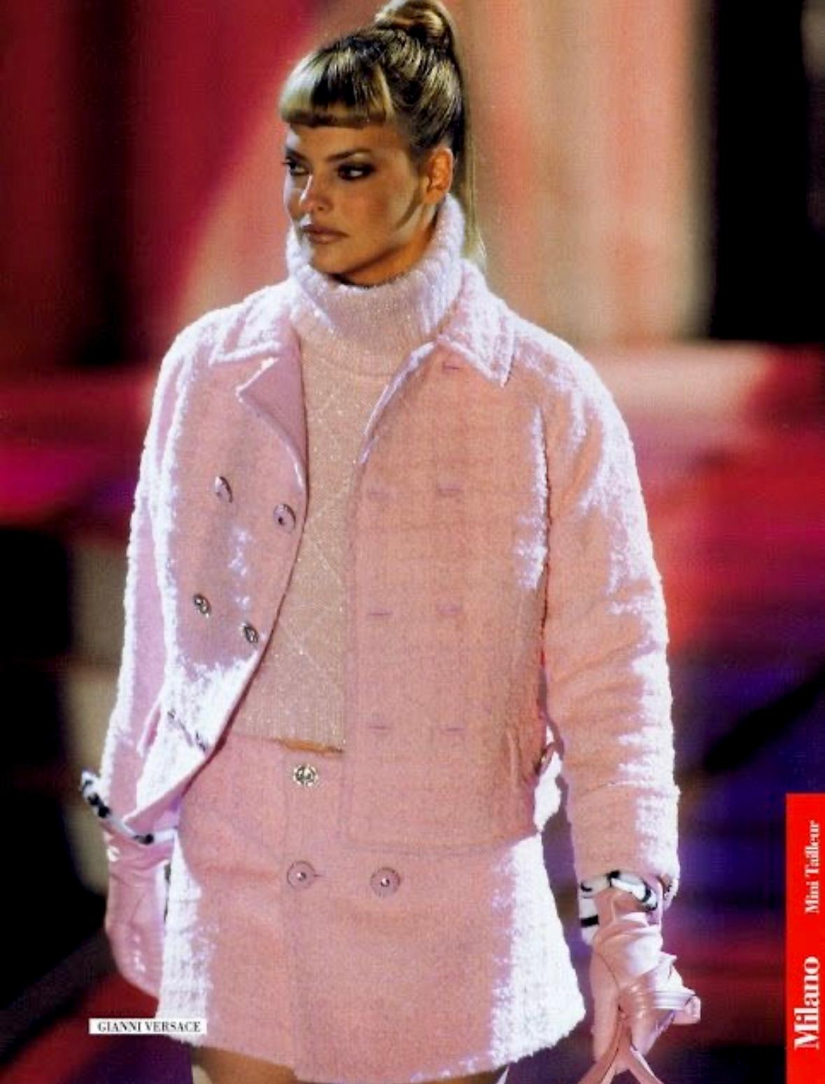 F/W 1994 Gianni Versace Runway Ad Pink Tweed Rhinestone Medusa Skirt Suit In Excellent Condition For Sale In West Hollywood, CA