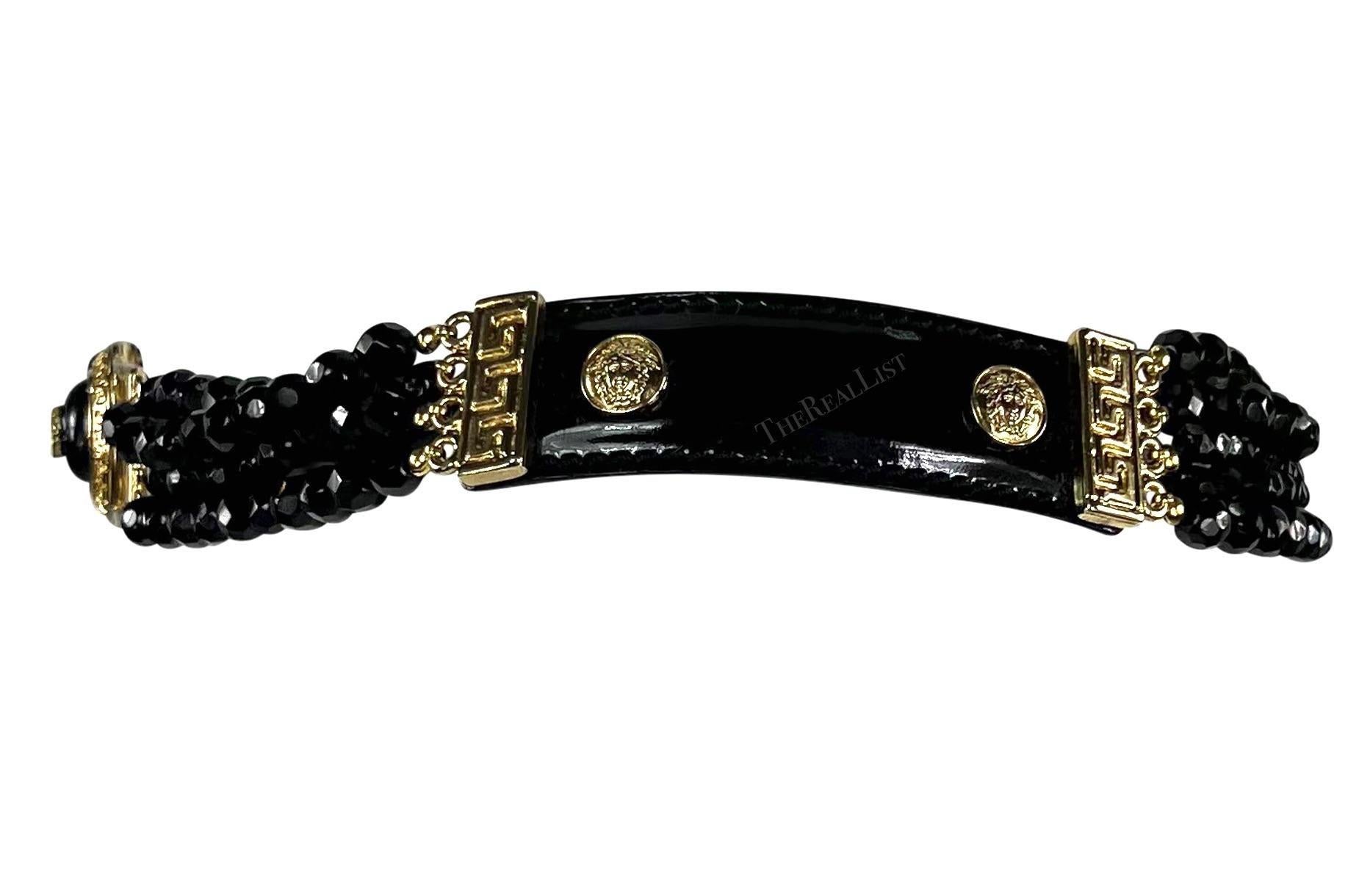 A/I 1994 Gianni Versace: Cintura in pelle verniciata con perline nere in vendita 4
