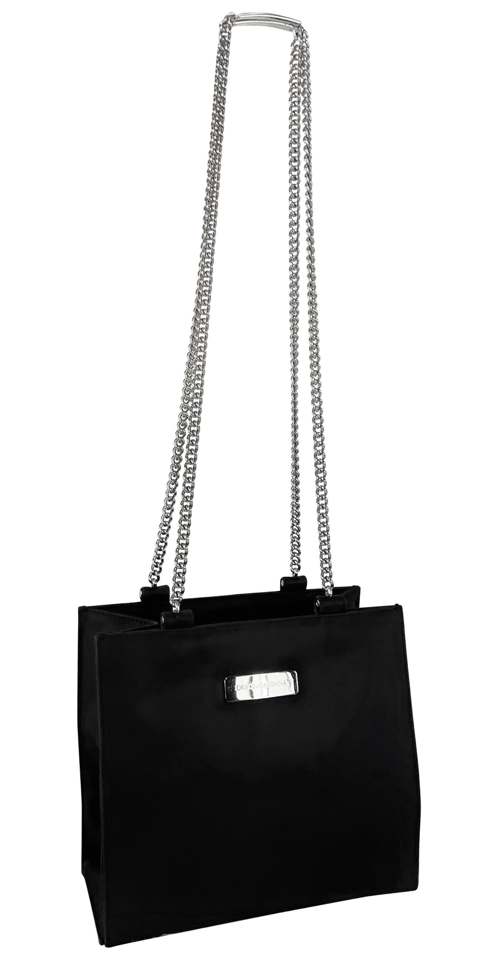 F/W 1995 Dolce & Gabbana Runway ID Bar Logo Chain Black Nylon Shoulder Bag For Sale 10
