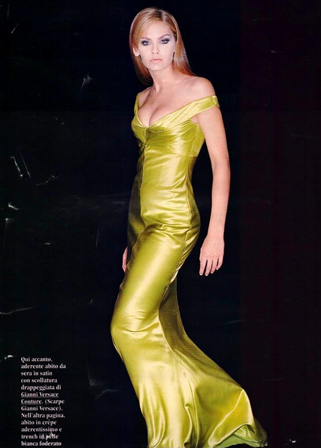 F/W 1995 Gianni Versace Chartreuse Green Silk Gown Dress Runway Documented 5
