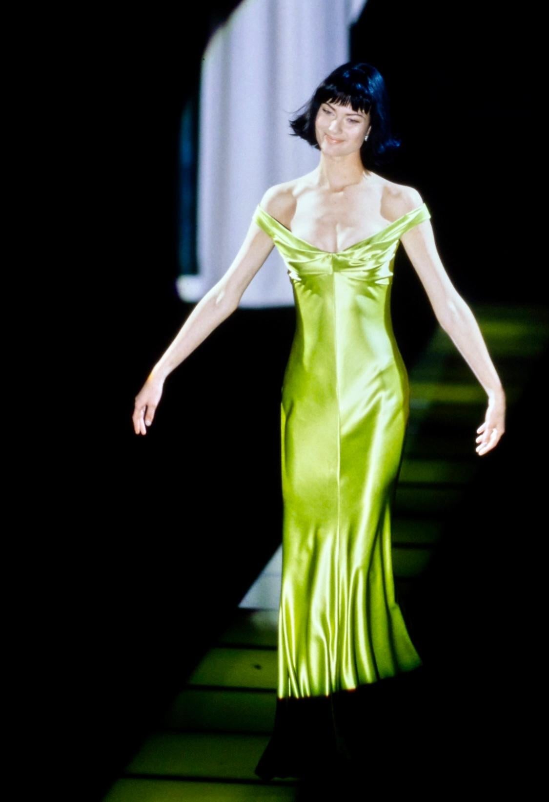 F/W 1995 Gianni Versace Chartreuse Green Silk Gown Dress Runway Documented 8