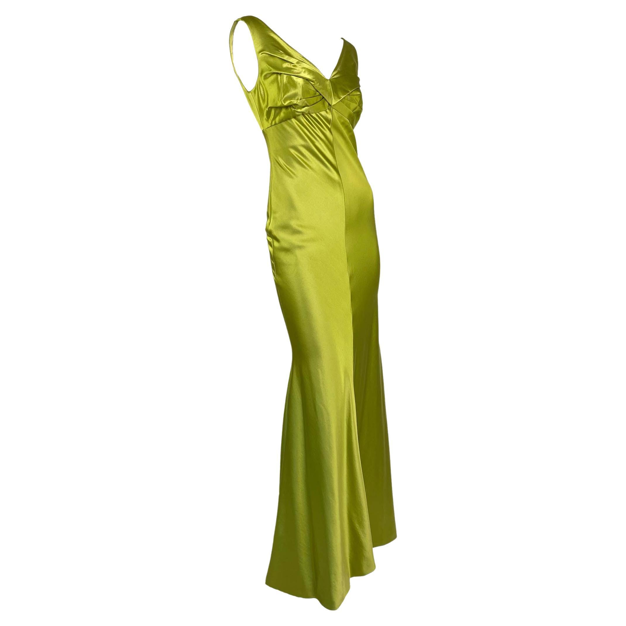 F/W 1995 Gianni Versace Chartreuse Green Silk Gown Dress Runway Documented In Excellent Condition In West Hollywood, CA