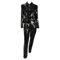 F/W 1995 Gianni Versace Couture Costume pantalon à boutons Medusa en paillettes noires