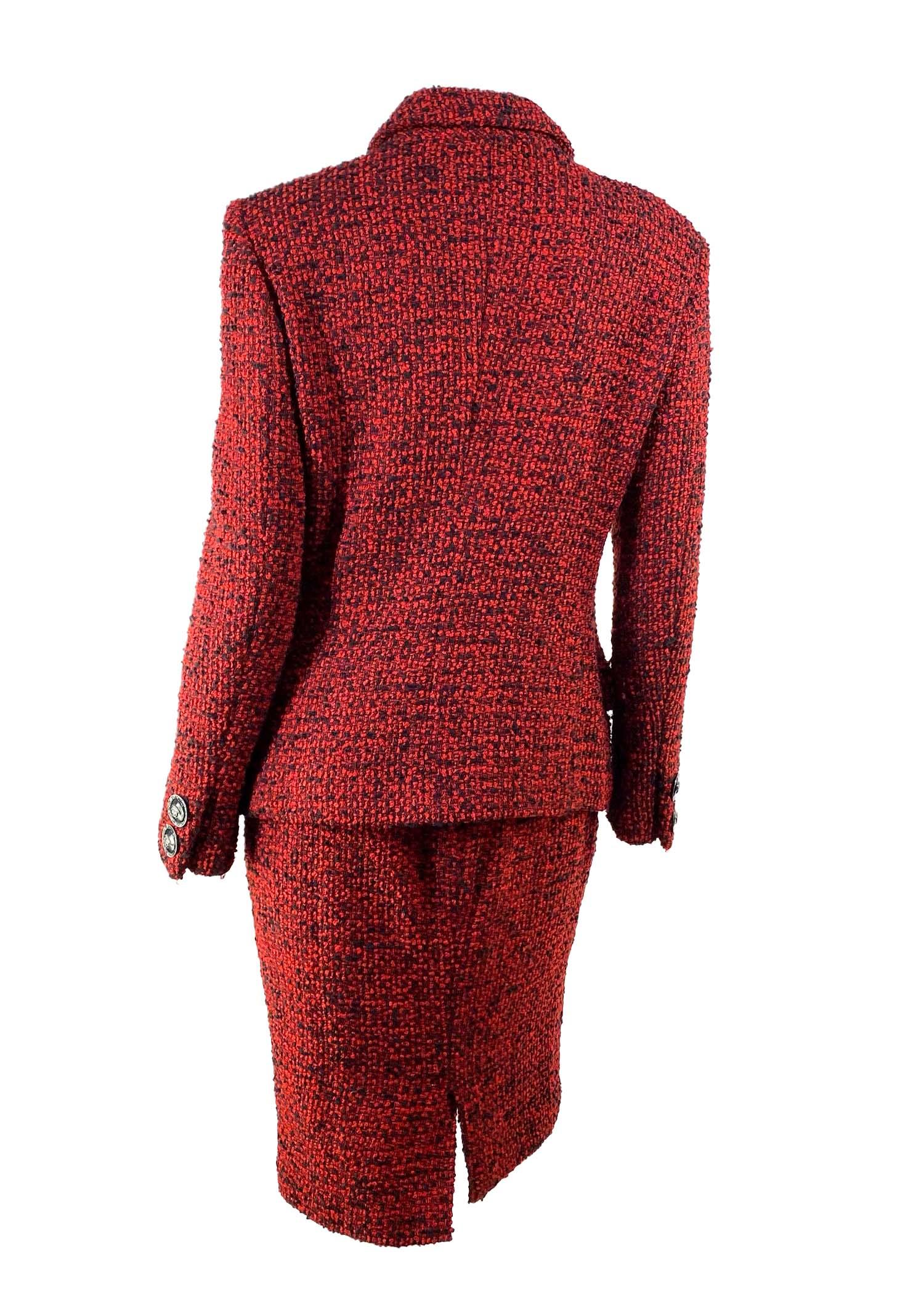 Women's F/W 1995 Gianni Versace Couture Runway Red Bouclé Tweed Skirt Suit Documented  For Sale