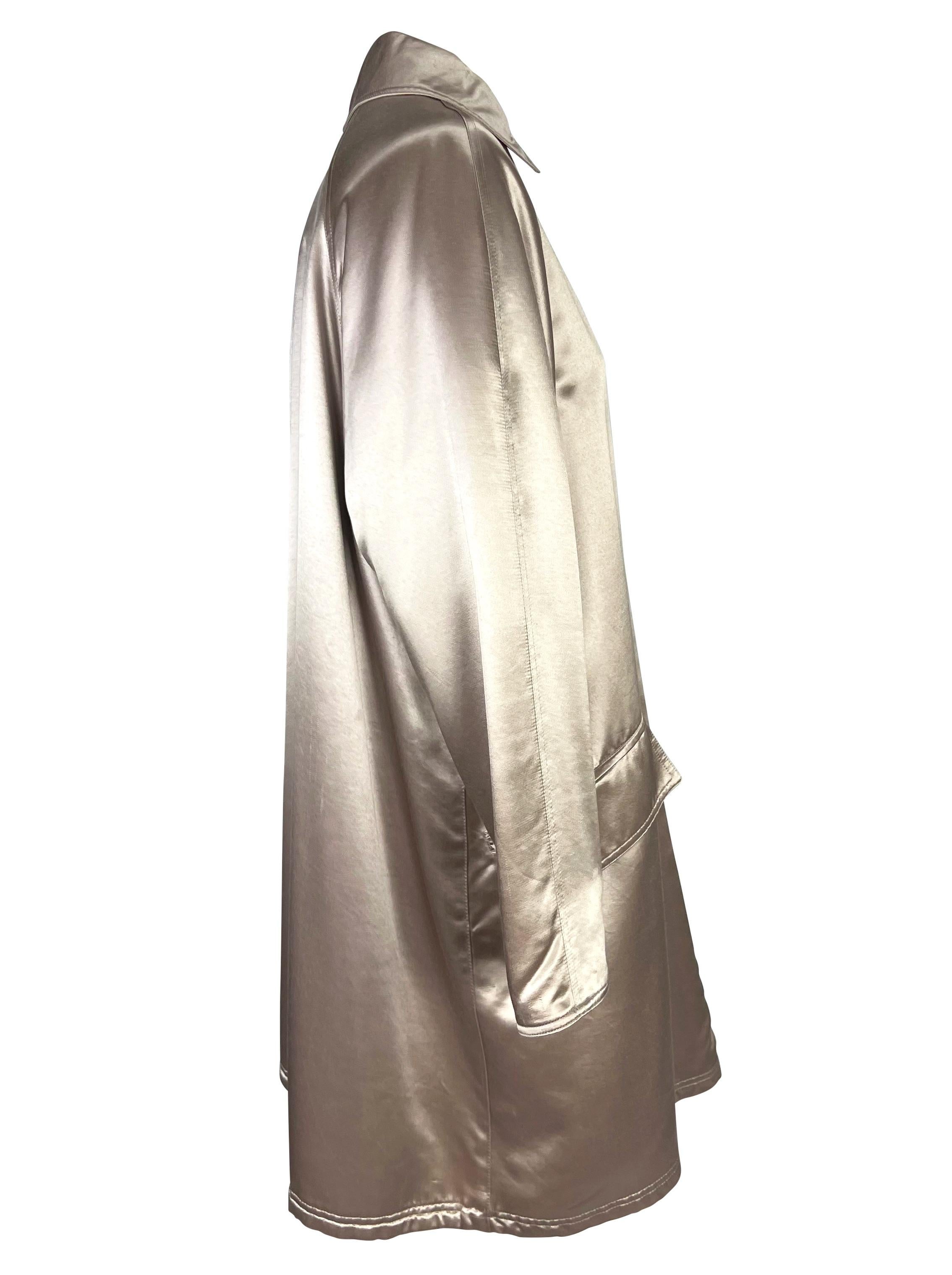 F/W 1995 Gianni Versace Couture Runway Silver Blush Satin Button Coat For Sale 5
