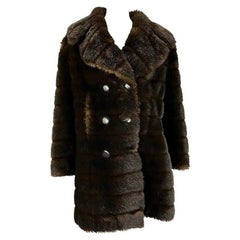 H/W 1995 Gucci by Tom Ford Laufsteg Brauner doppelreihiger Mantel aus Nerzpelz