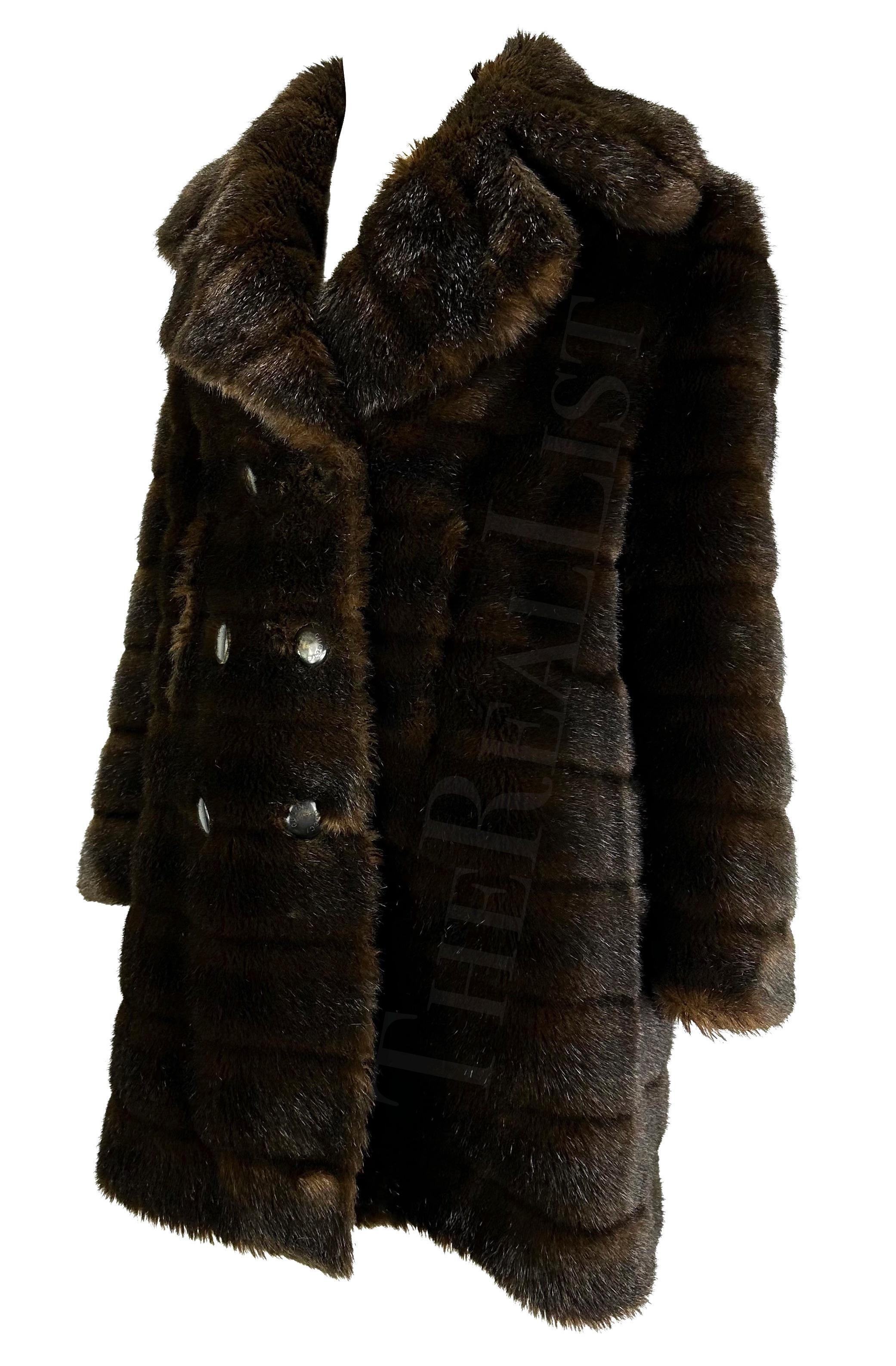 F/W 1995 Gucci by Tom Ford Runway Brown Faux Fur Mink Double Breasted Coat In Excellent Condition For Sale In West Hollywood, CA