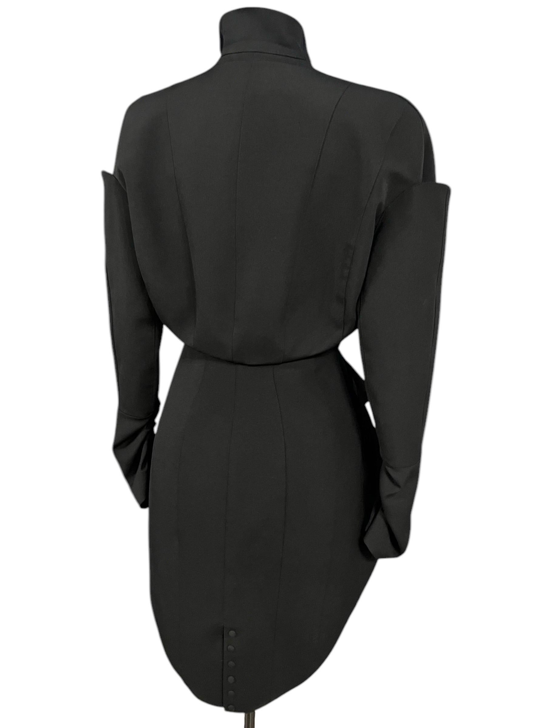 F/W 1995 Thierry Mugler Black Iconic Sculptural Archival Runway Jacket For Sale 11