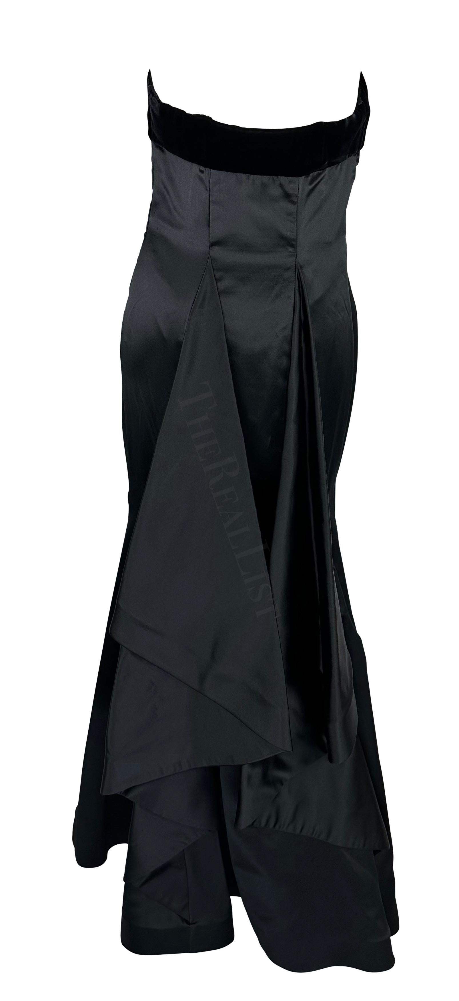 F/W 1995 Valentino Garavani Runway Black Satin Velvet Plunging Bust Gown For Sale 6