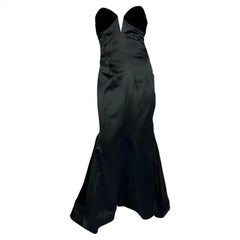 F/W 1995 Valentino Garavani Runway Robe à buste plongeant en satin velours noir