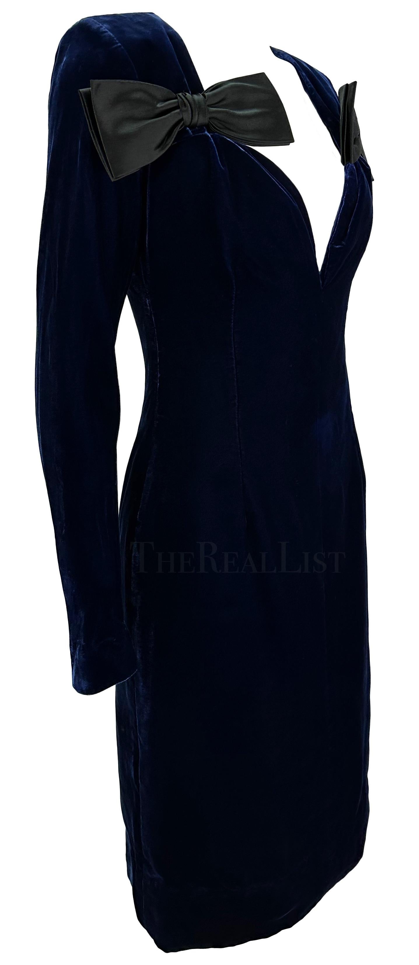 F/W 1995 Yves Saint Laurent Runway Deep Blue Velvet Plunging Bow Mini Dress For Sale 5