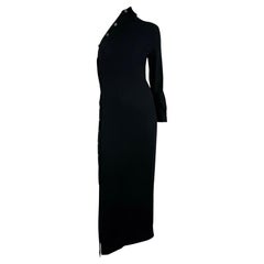 H/W 1996 Ann Demeulemeester Laufsteg Schwarzes asymmetrisches Kleid mit Knopfleiste und Kragen